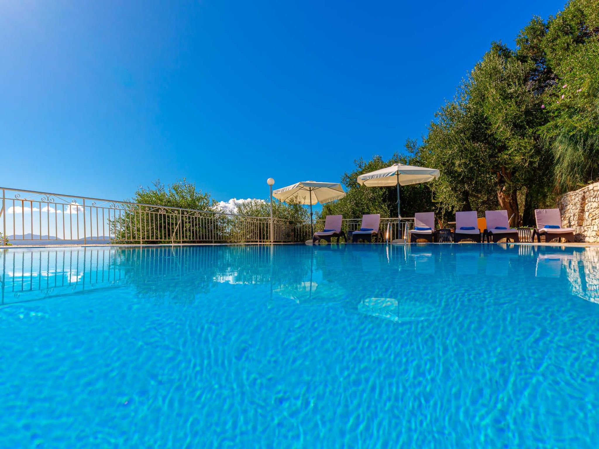 "Villa Nafsika"-Binnen