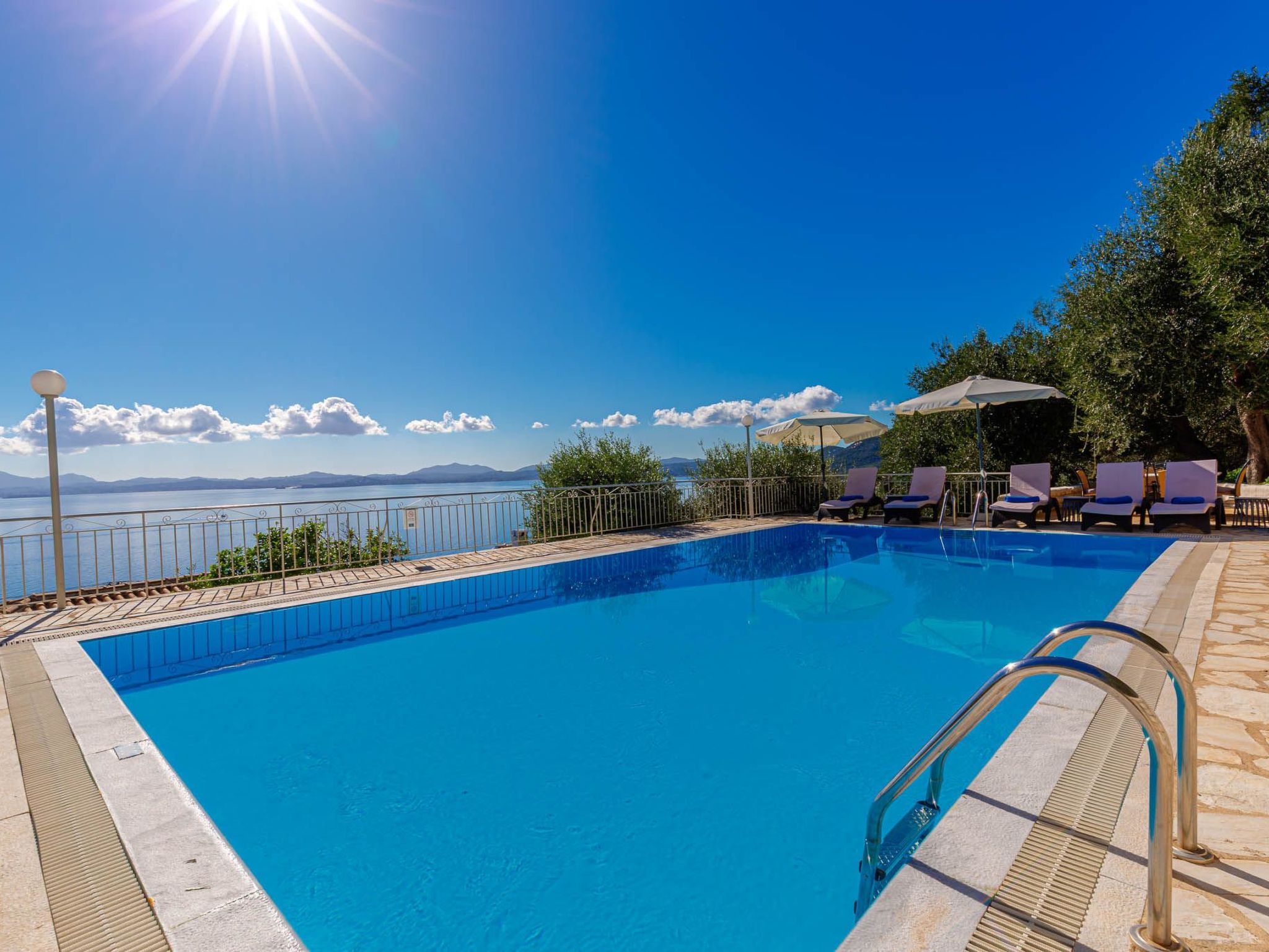 "Villa Nafsika"-Binnen