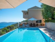 Villa Anthula mit Pool und herrlichem Meerblick