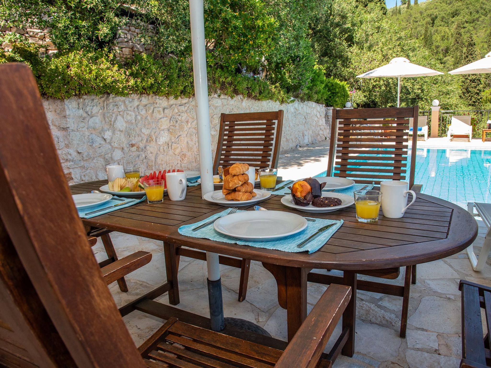 Villa Anthula mit Pool und herrlichem Meerblick-Binnen