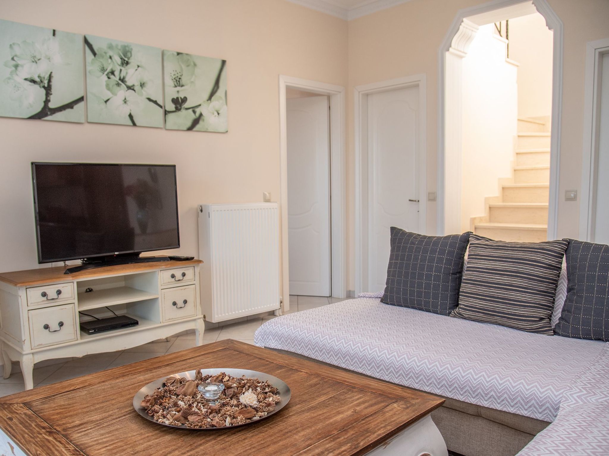 Villa Anthula mit Pool und herrlichem Meerblick-Binnen