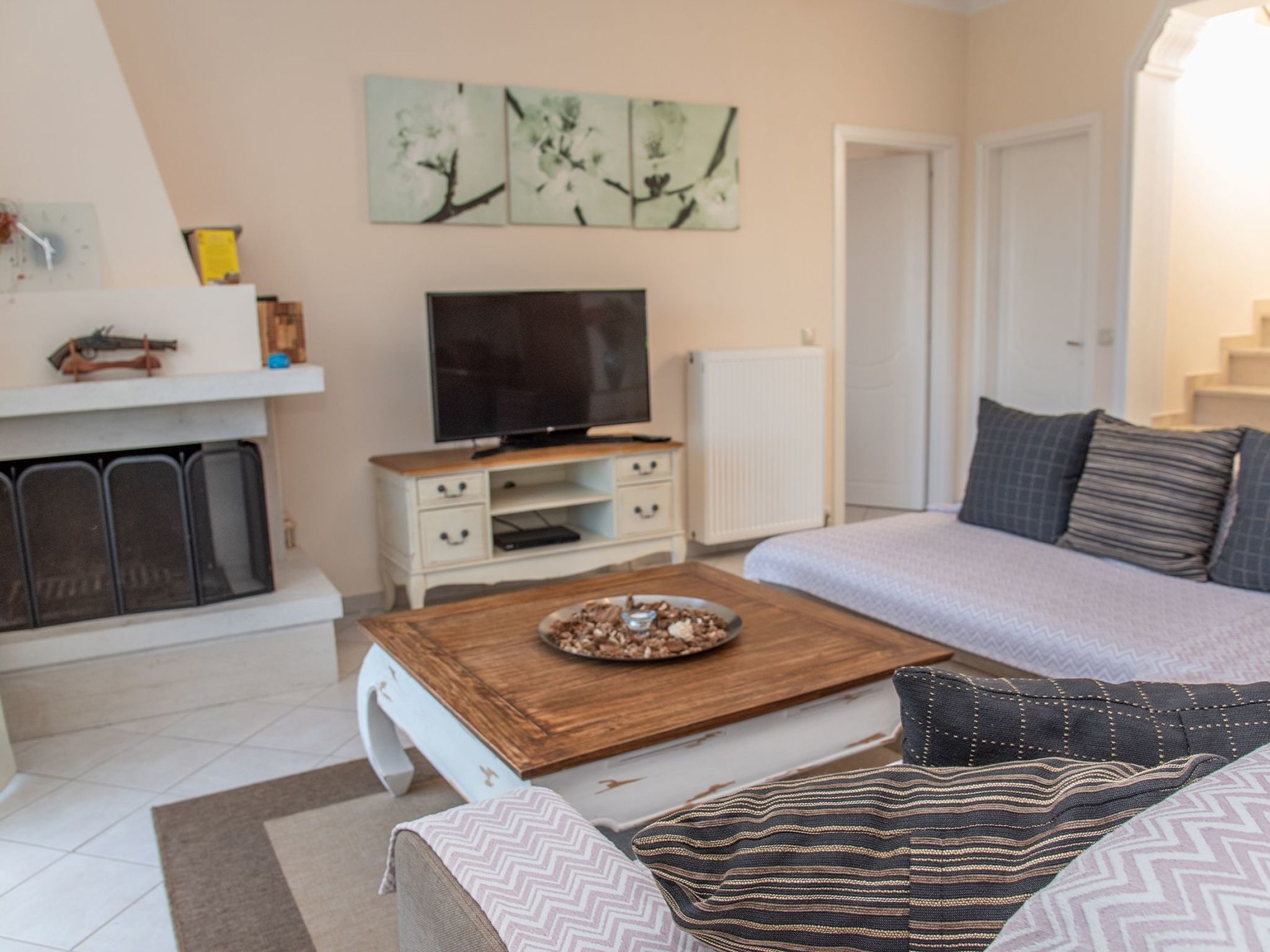 Villa Anthula mit Pool und herrlichem Meerblick-Binnen