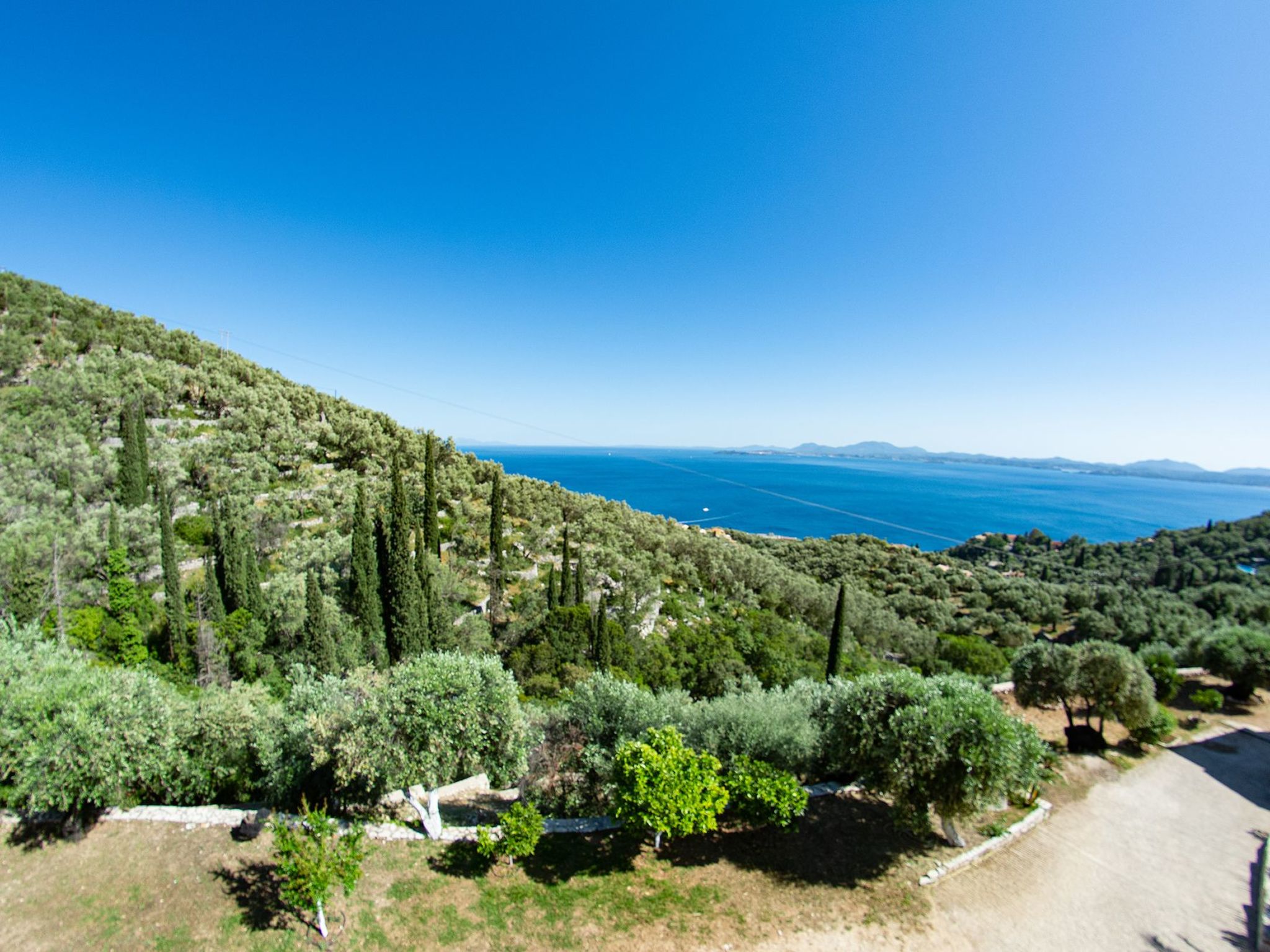 Villa Anthula mit Pool und herrlichem Meerblick-Binnen