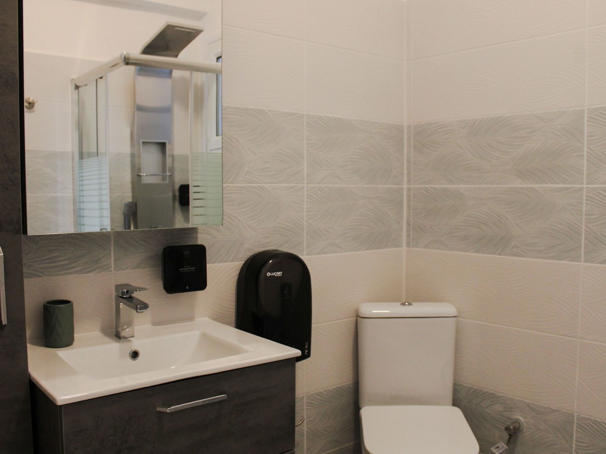 Stilvolle Erdgeschosswohnung Wave Tria in Kassiopi-Binnen