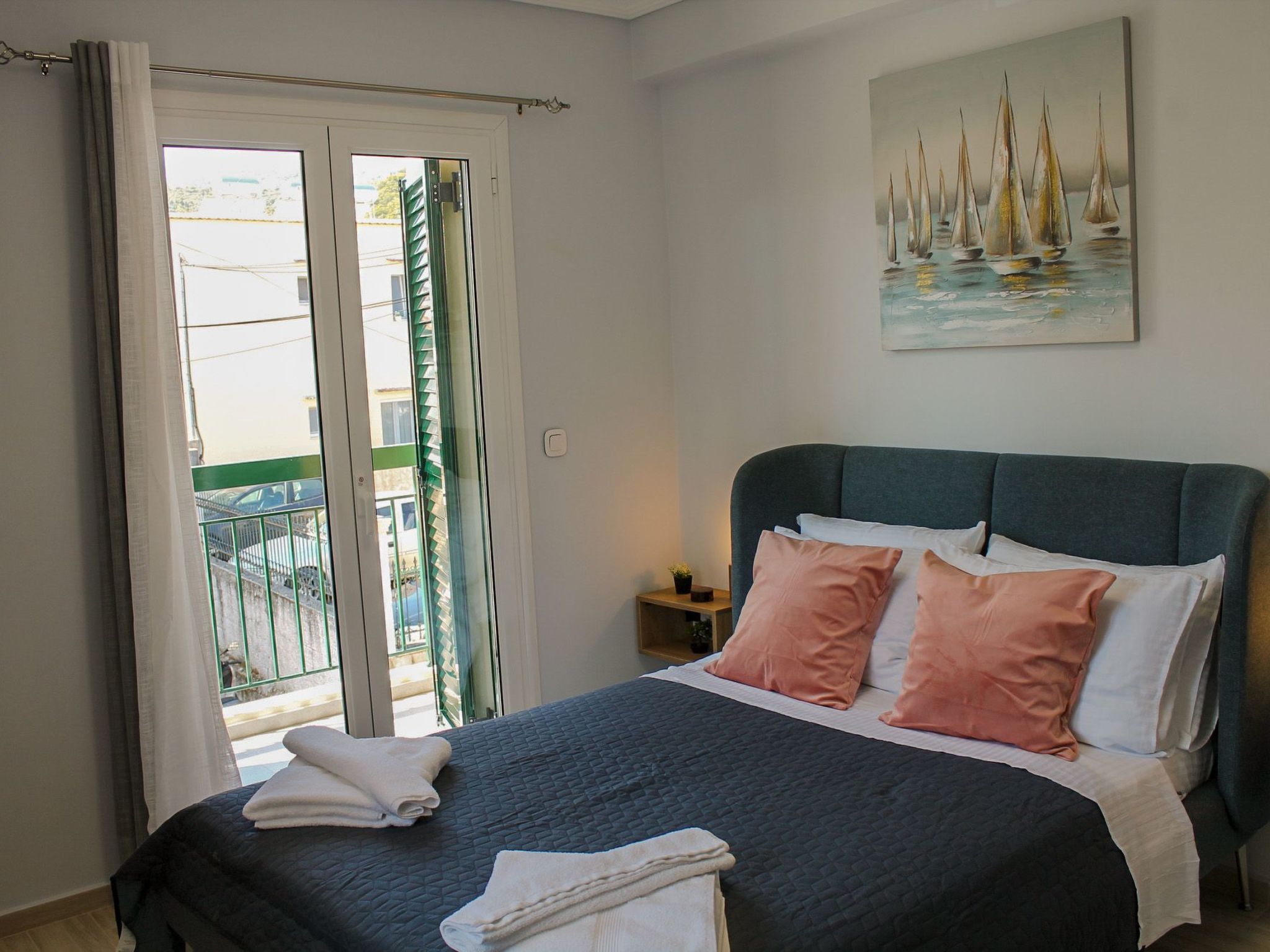 Photo of Stilvolle Zwei-Zimmer-Wohnung im Erdgeschoss in Kassiopi