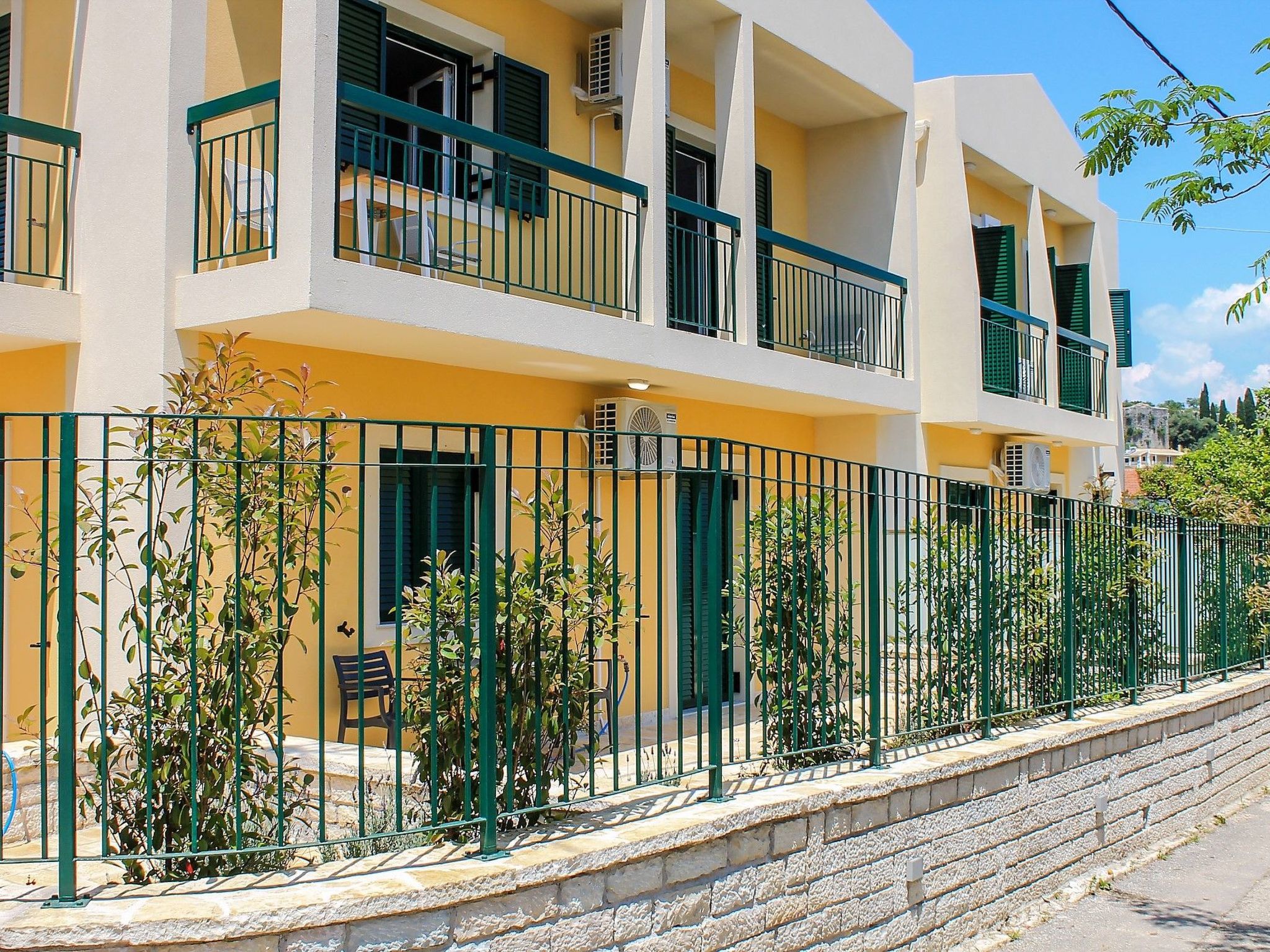 Stilvolle Zwei-Zimmer-Wohnung im Erdgeschoss in Kassiopi-Binnen