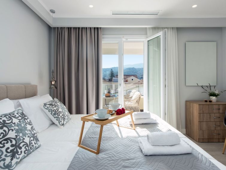 Elegantes Apartment mit zwei Schlafzimmern in Kassiopi