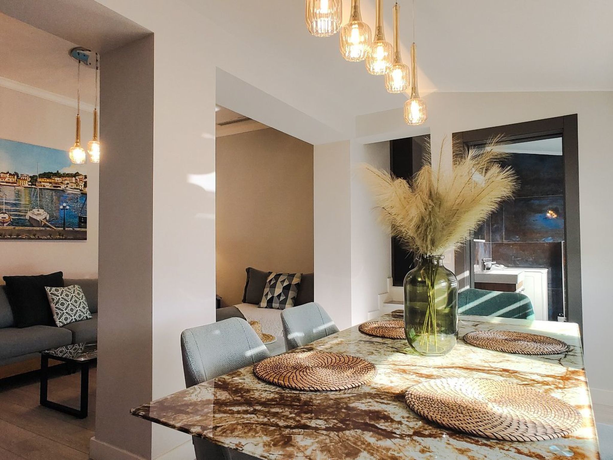 Elegantes Apartment mit zwei Schlafzimmern in Kassiopi-Binnen