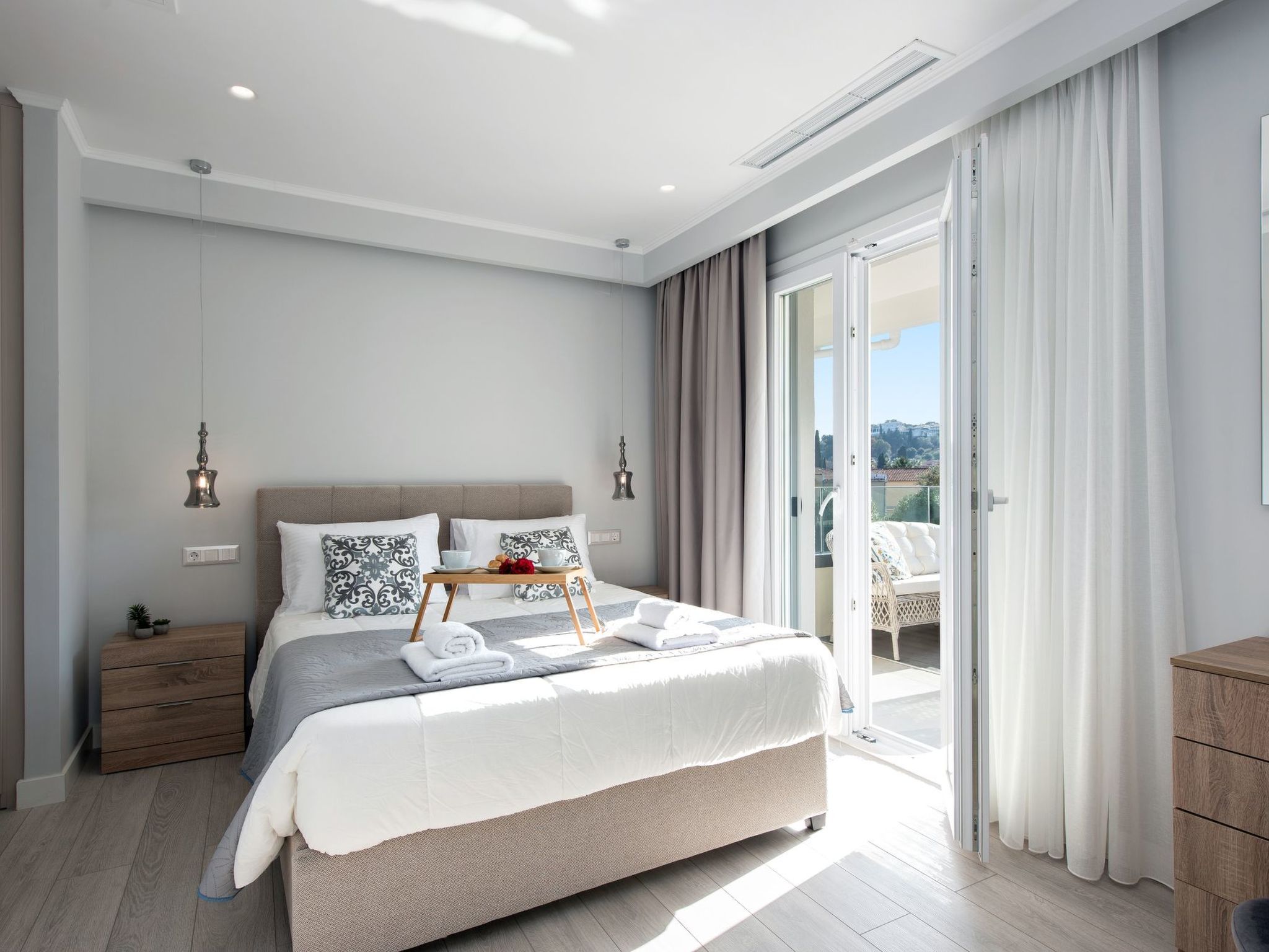 Elegantes Apartment mit zwei Schlafzimmern in Kassiopi-Binnen