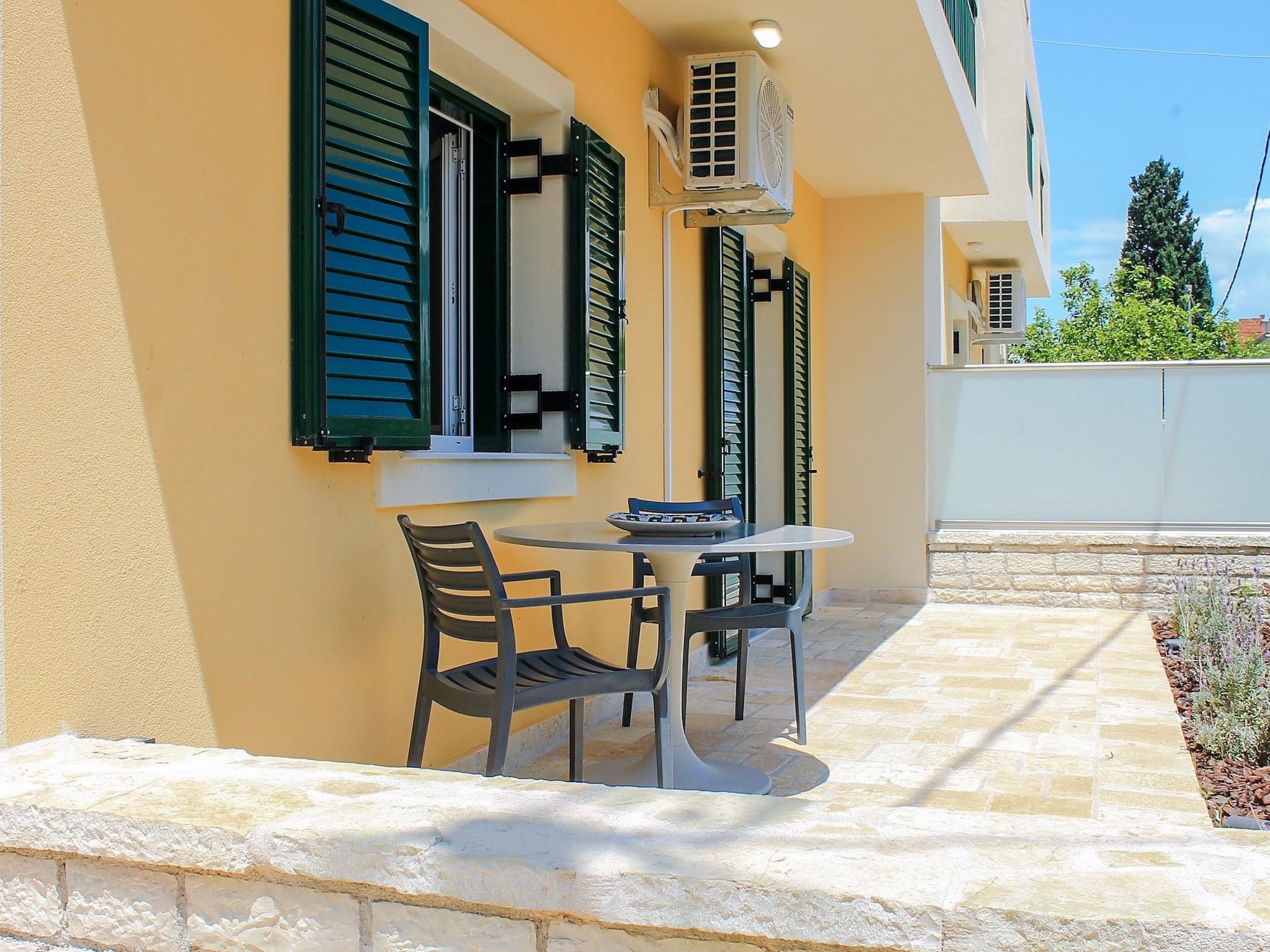 Photo of Stilvolle Erdgeschosswohnung Wave Dio in Kassiopi