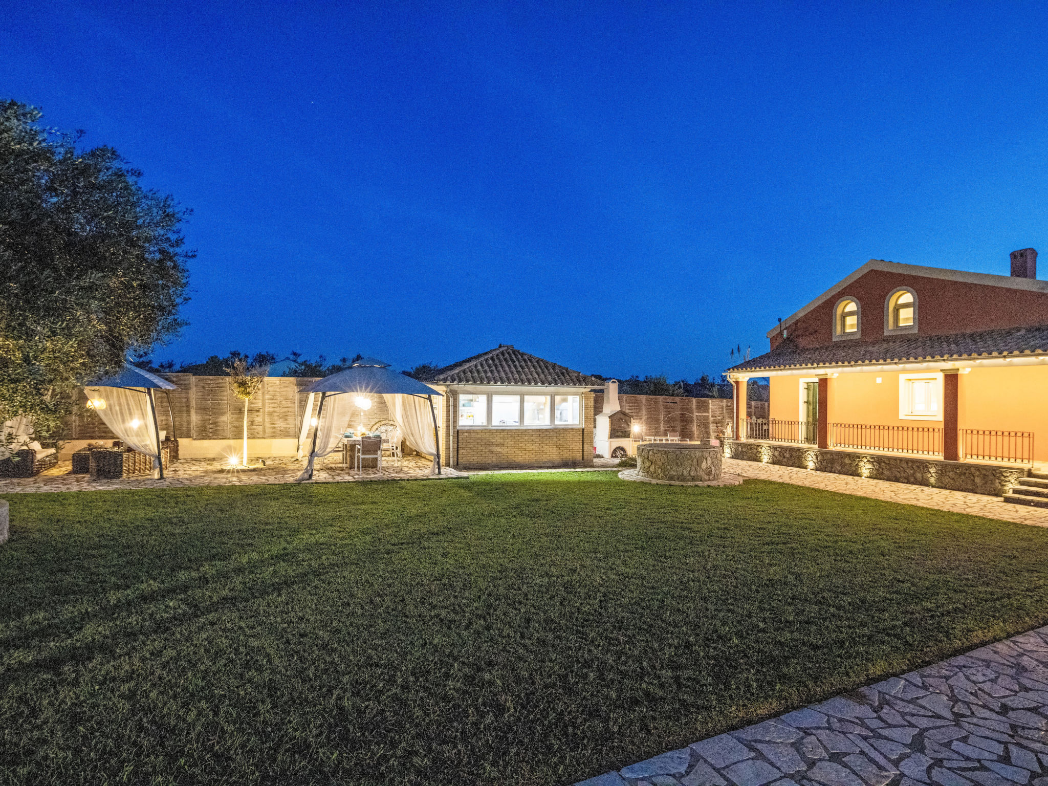 "Casa Alta Mare" direkt am Strand - Buiten