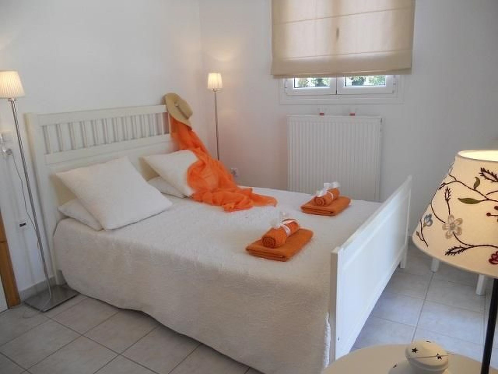 Ferienvilla mit Garten, Grill und Terrasse-Drinnen