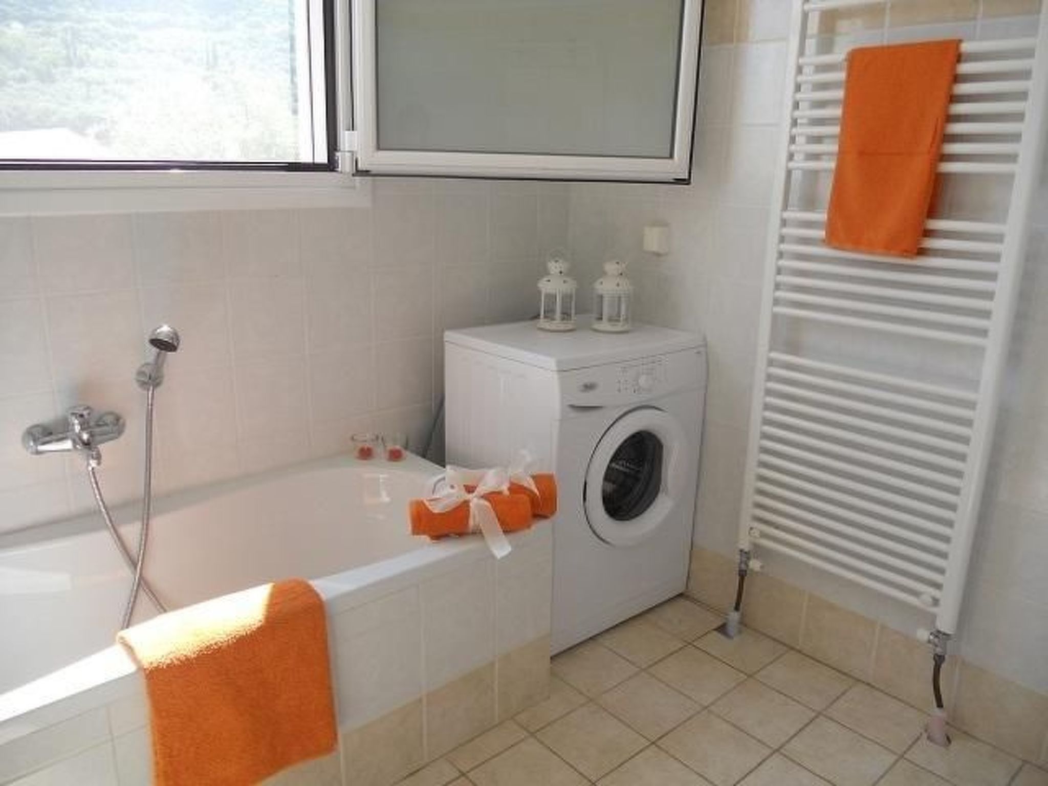 Photo of Ferienvilla mit Garten, Grill und Terrasse