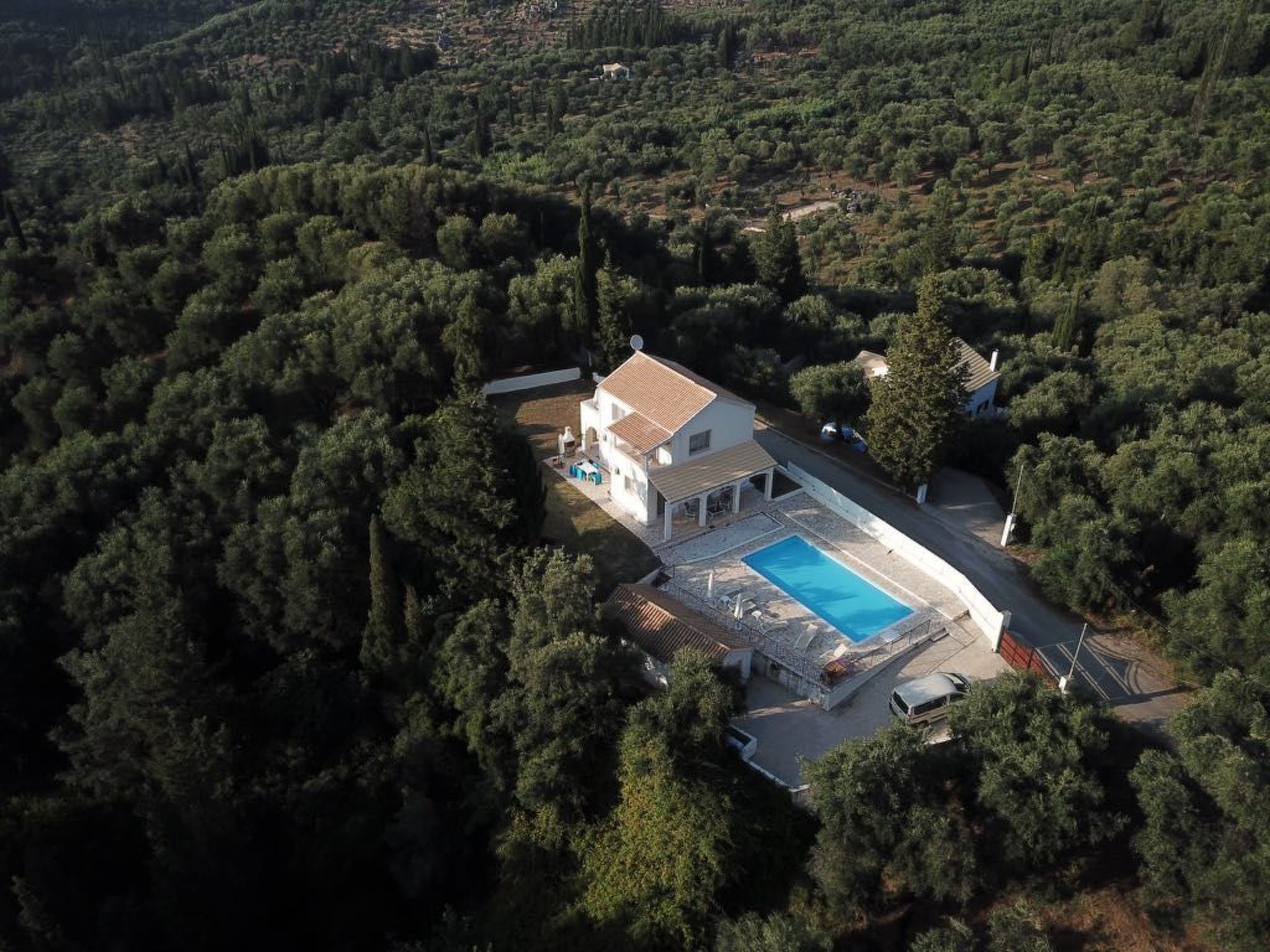 Ferienvilla mit Garten, Grill und Terrasse-Draußen