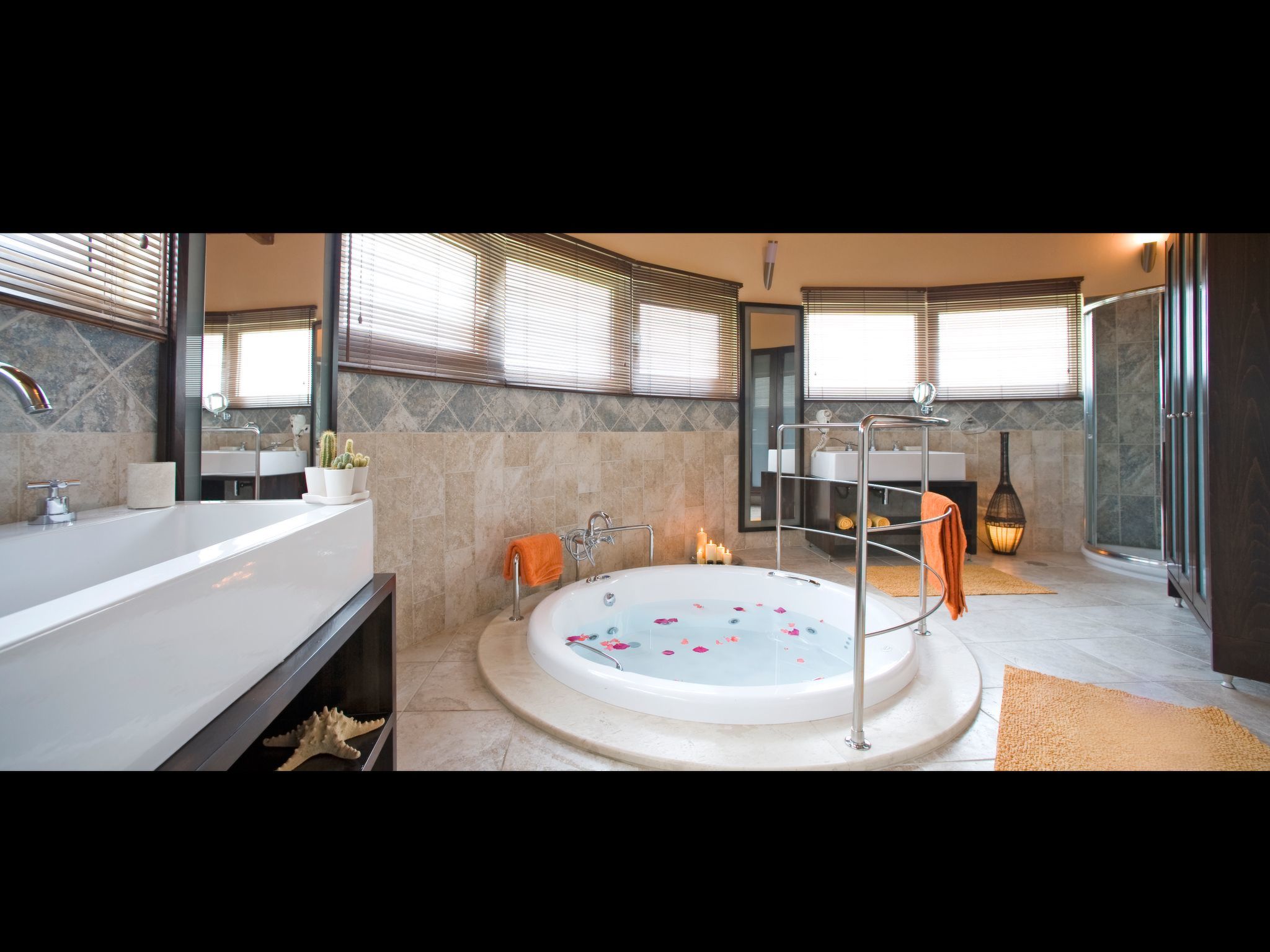 Photo of Villa "Priviledge" mit Garten, Grill und Terrasse