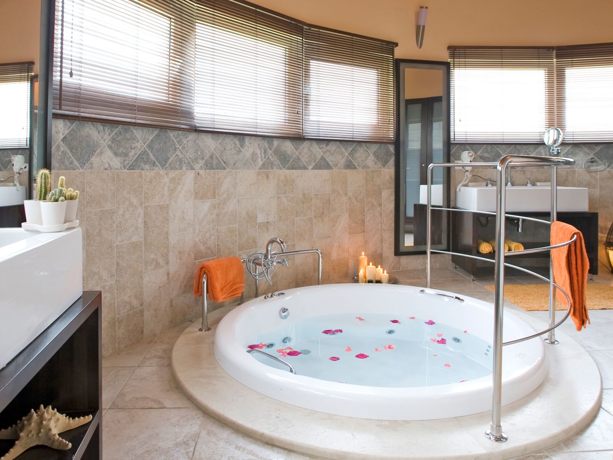 Photo of Villa Privilege Classic mit Tennisplatz