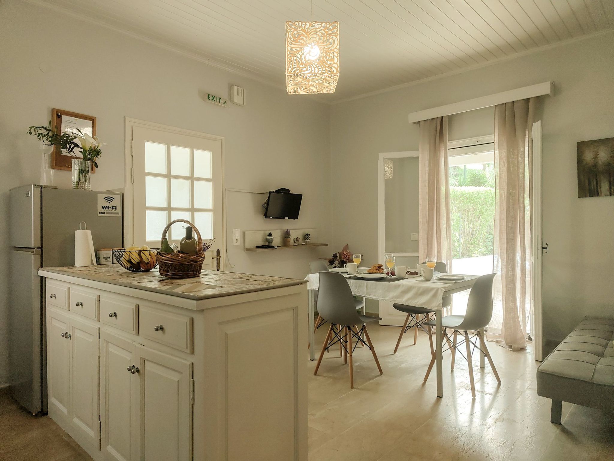 Geräumige Wohnung mit zwei Schlafzimmern in der Nähe des Sandstrandes-Binnen