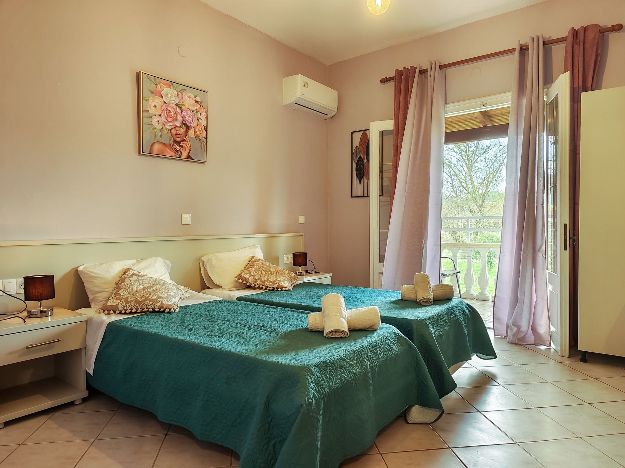 "Condesa Dio" mit Balkon-Binnen