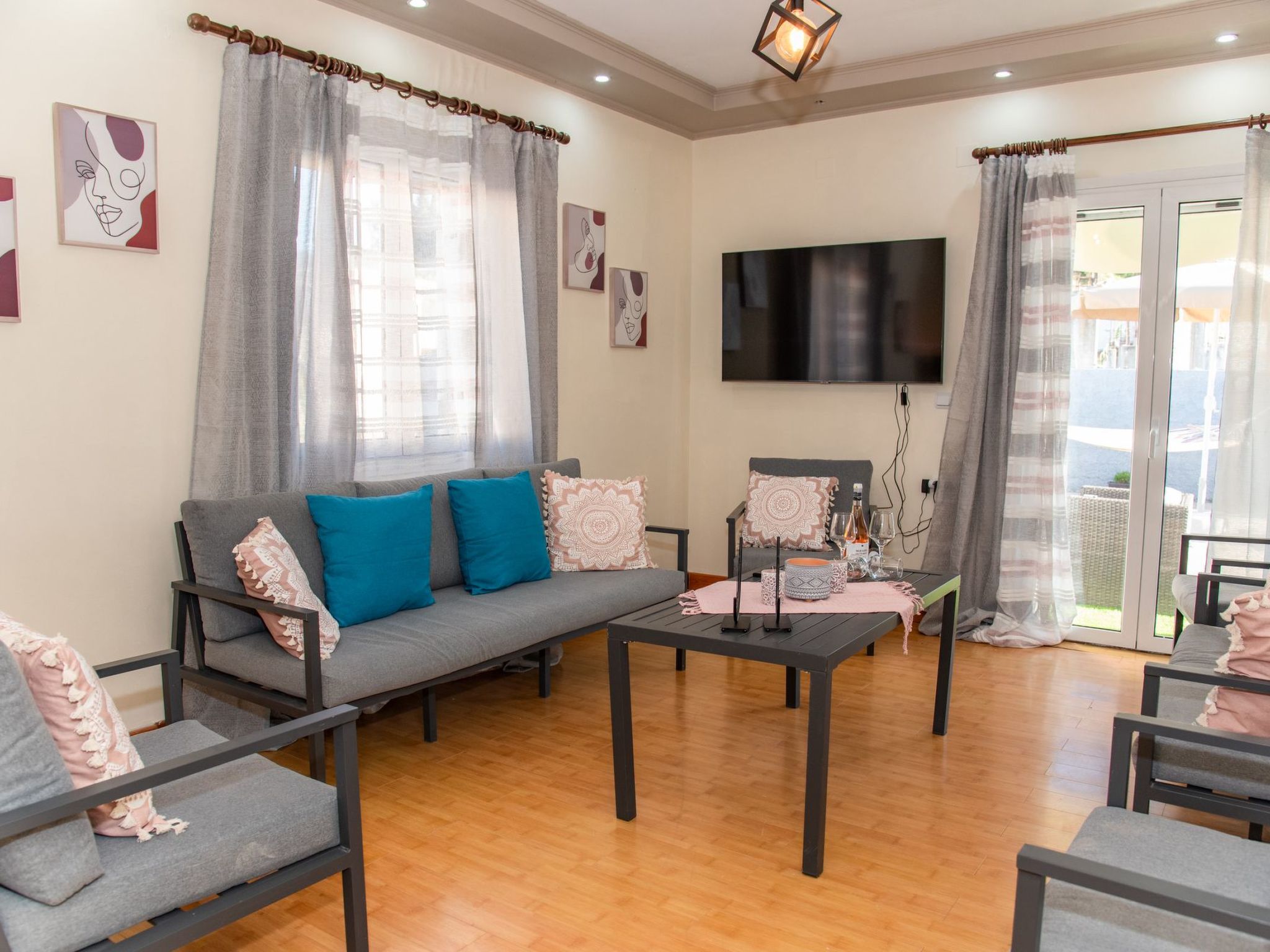 Tolle Villa am Meer in Sidari - perfekt für Familien-Binnen