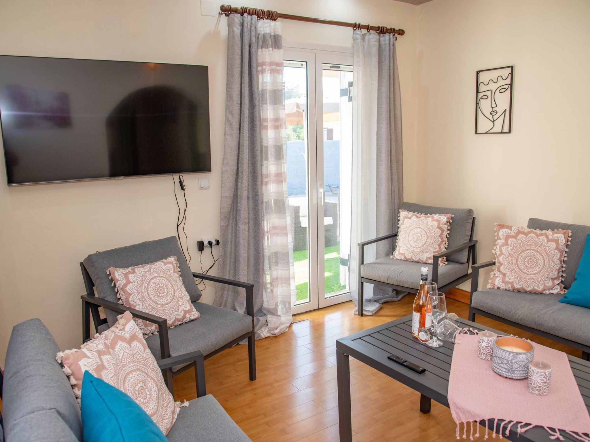 Tolle Villa am Meer in Sidari - perfekt für Familien-Binnen