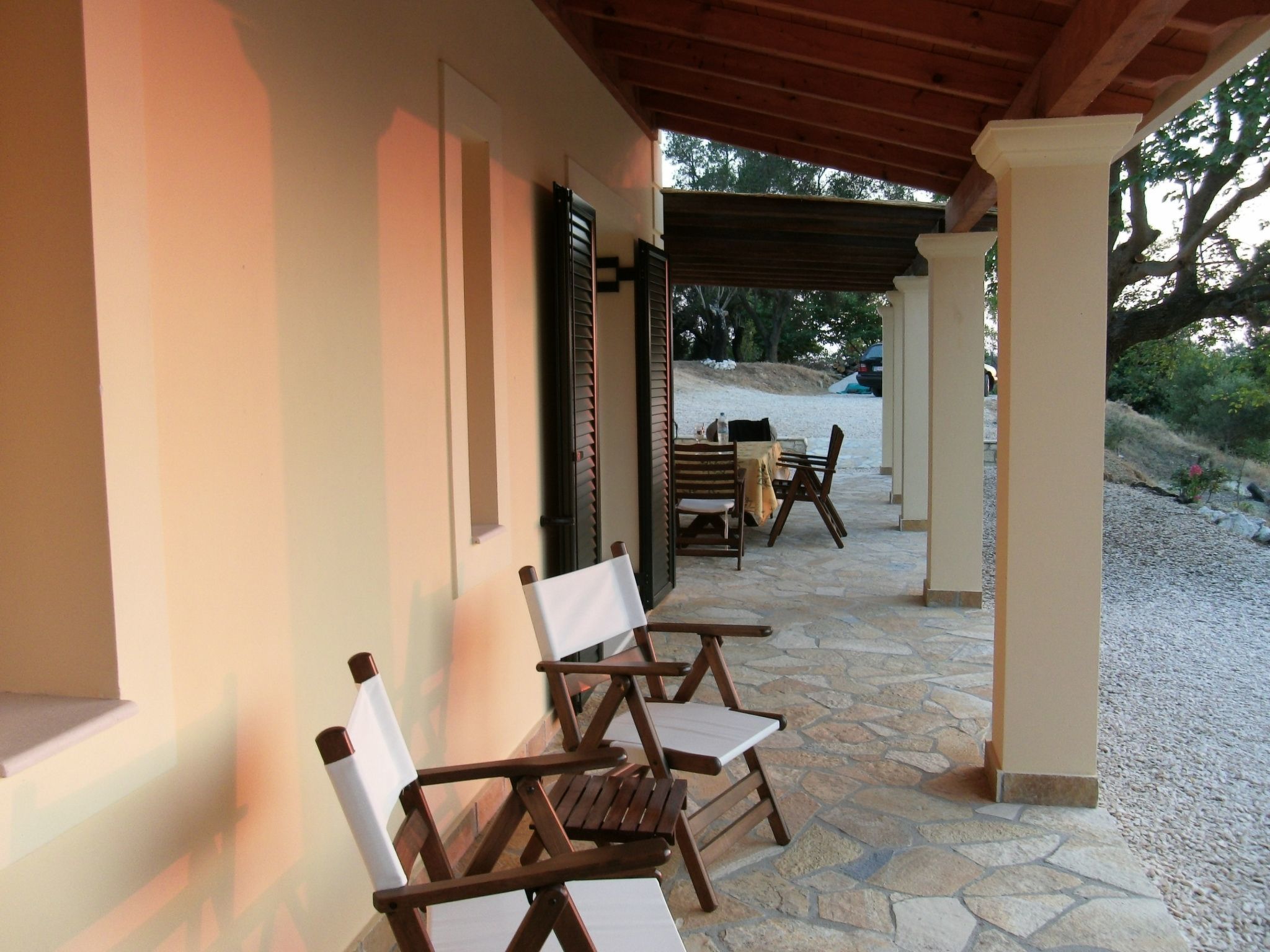 Ferienvilla mit Blick auf das Wasser-Draußen