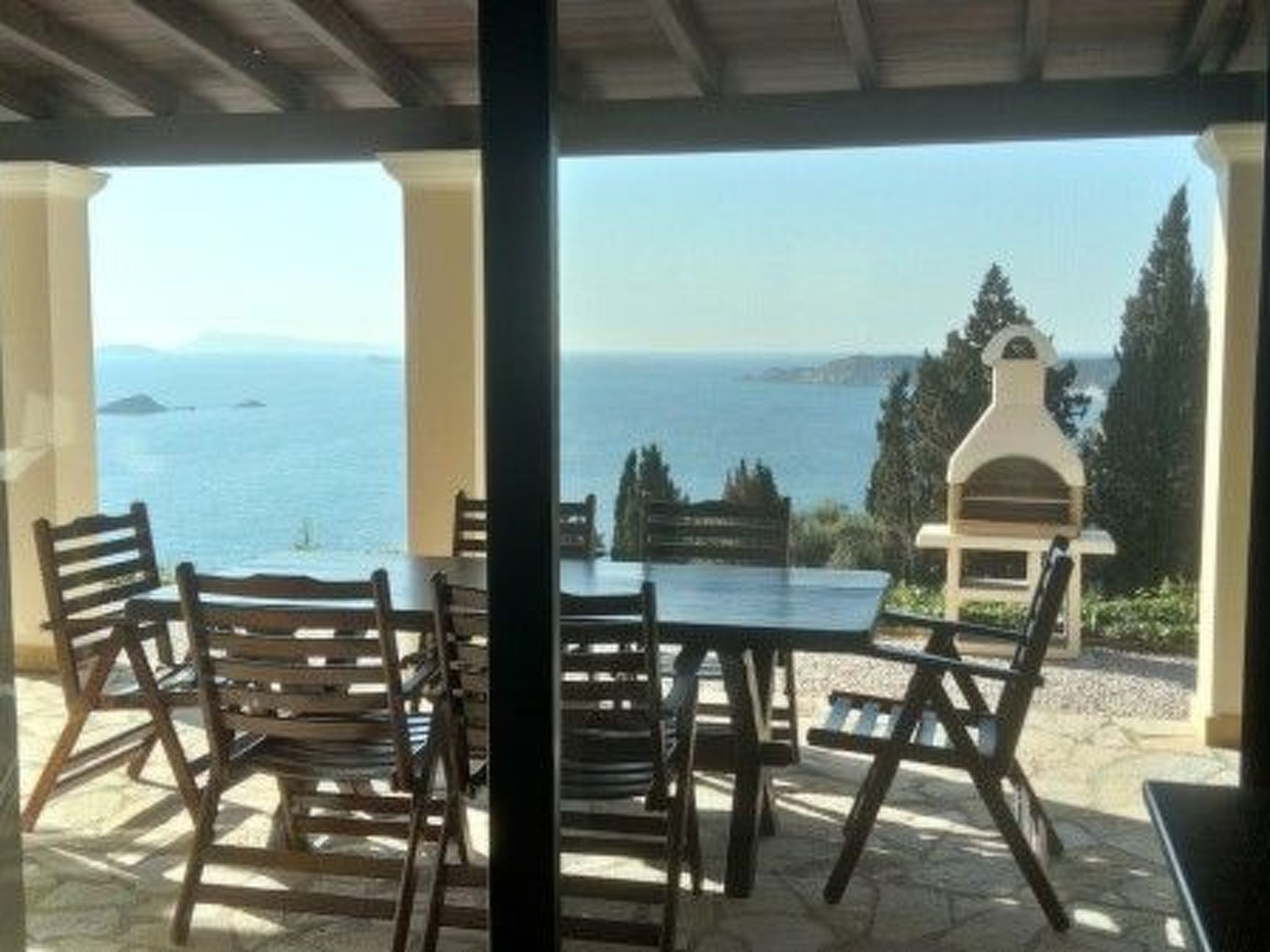 Ferienvilla mit Blick auf das Wasser