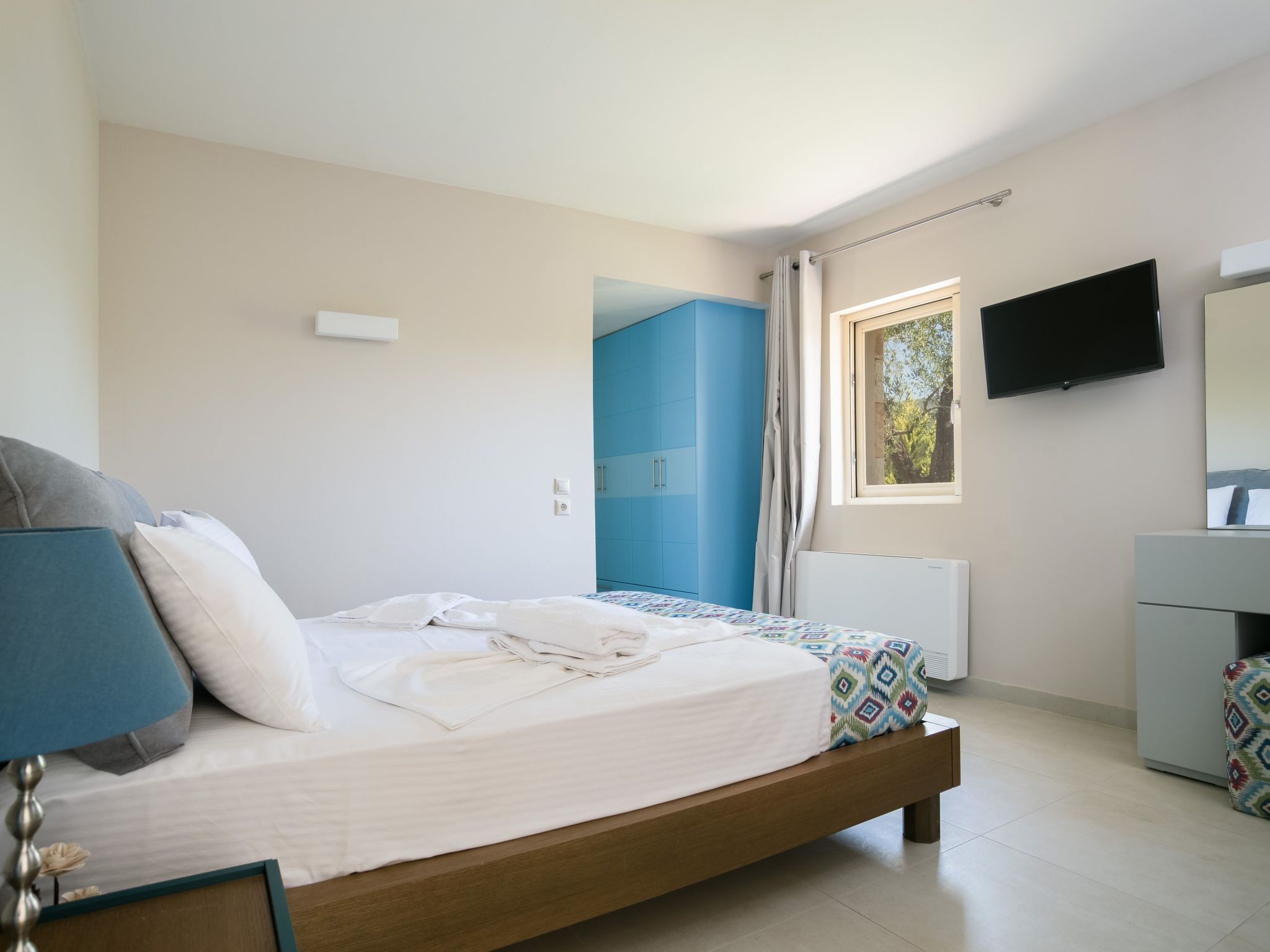 Villa Thalassa mit Schwimmbad und Garten-Binnen