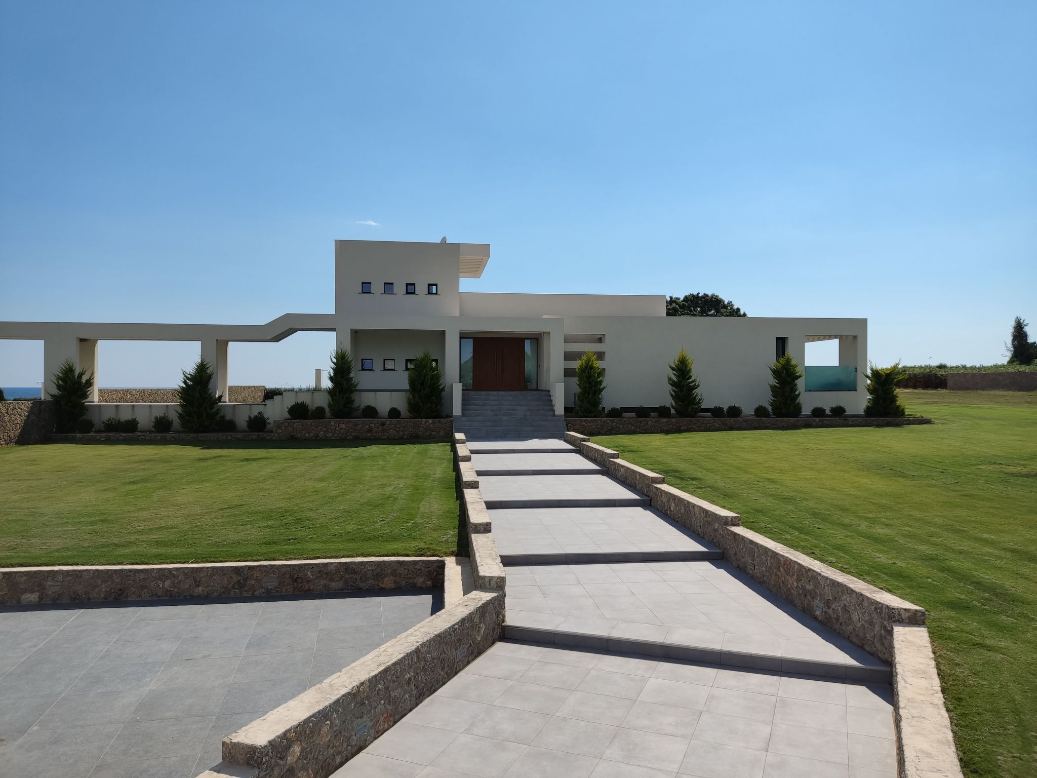 Luxuriöse Villa am Meer mit beheizbarem Pool-Image-tags.info