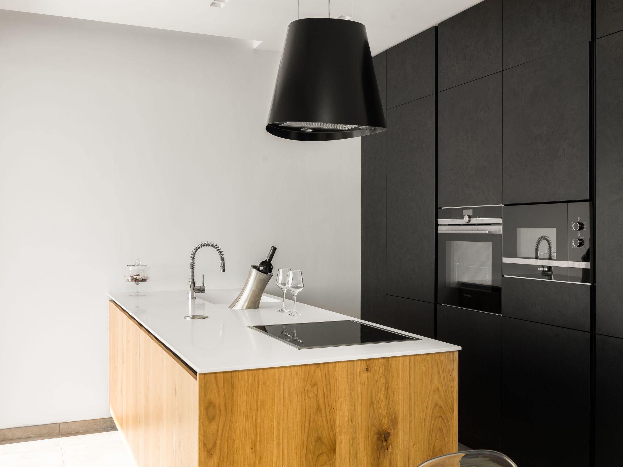 Luxuriöse Villa am Meer mit beheizbarem Pool-Image-tags.info