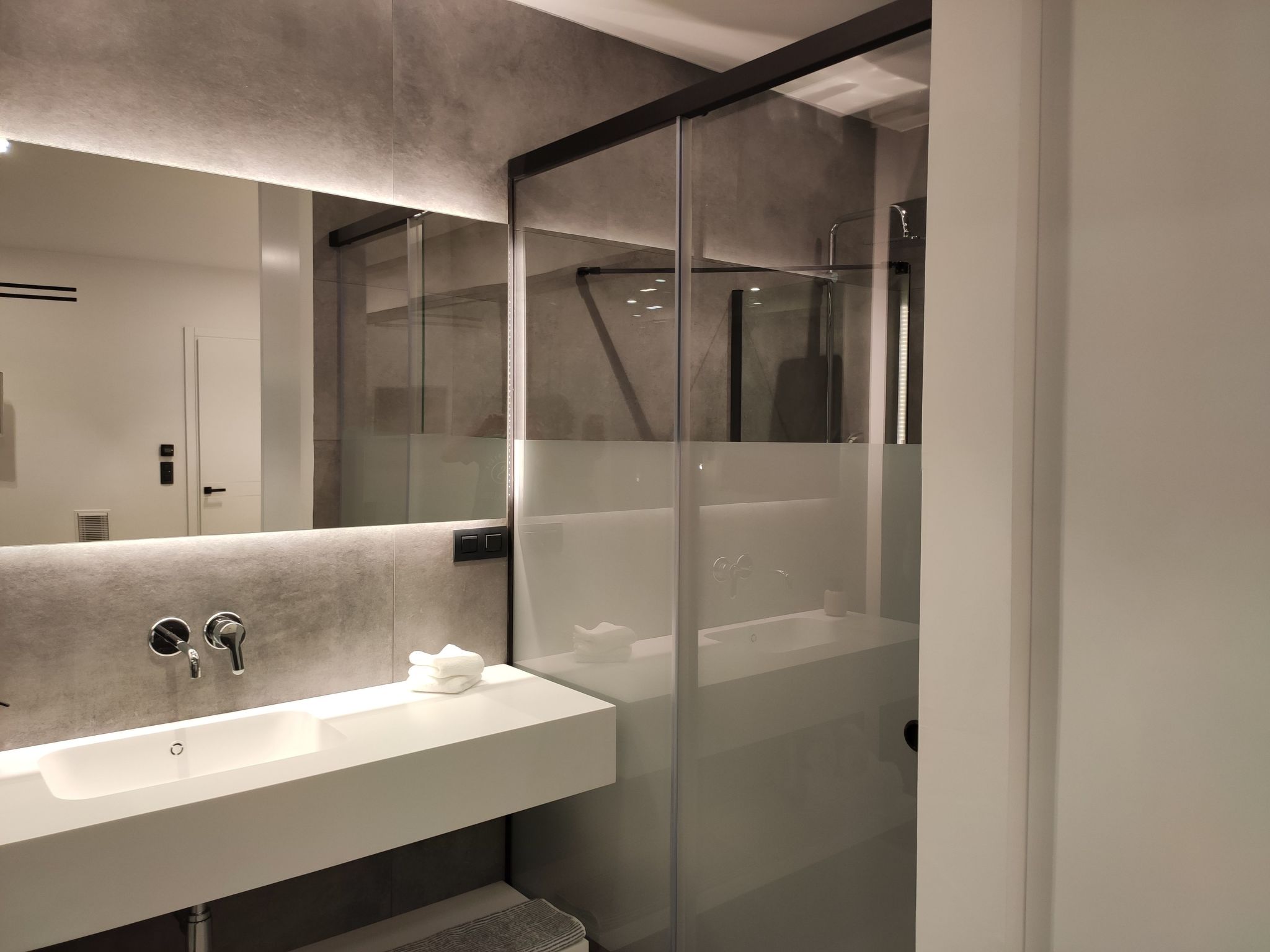 Luxuriöse Villa am Meer mit beheizbarem Pool-Image-tags.info