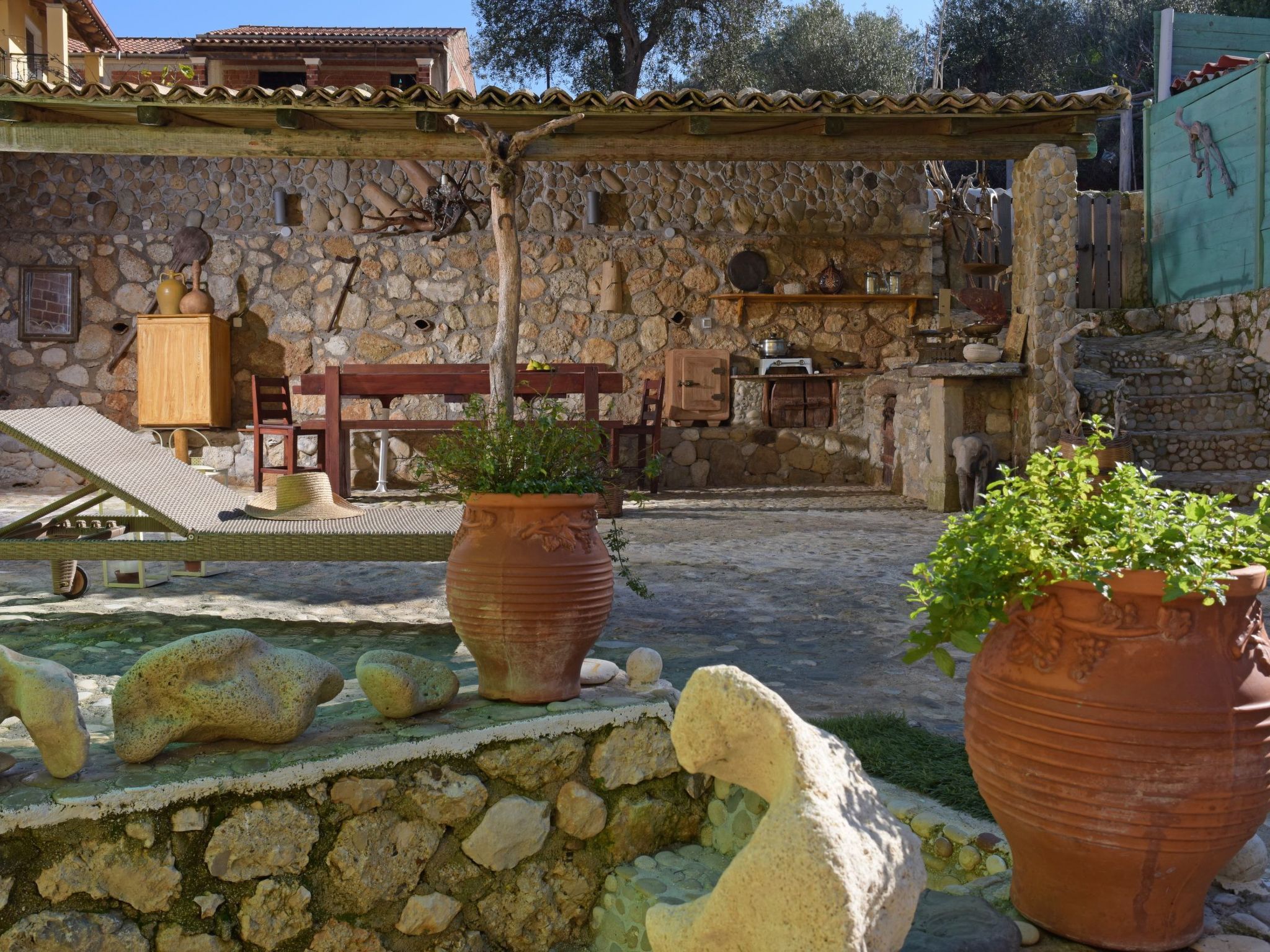 Charmantes Steinhaus in Agios Matheos-Binnen