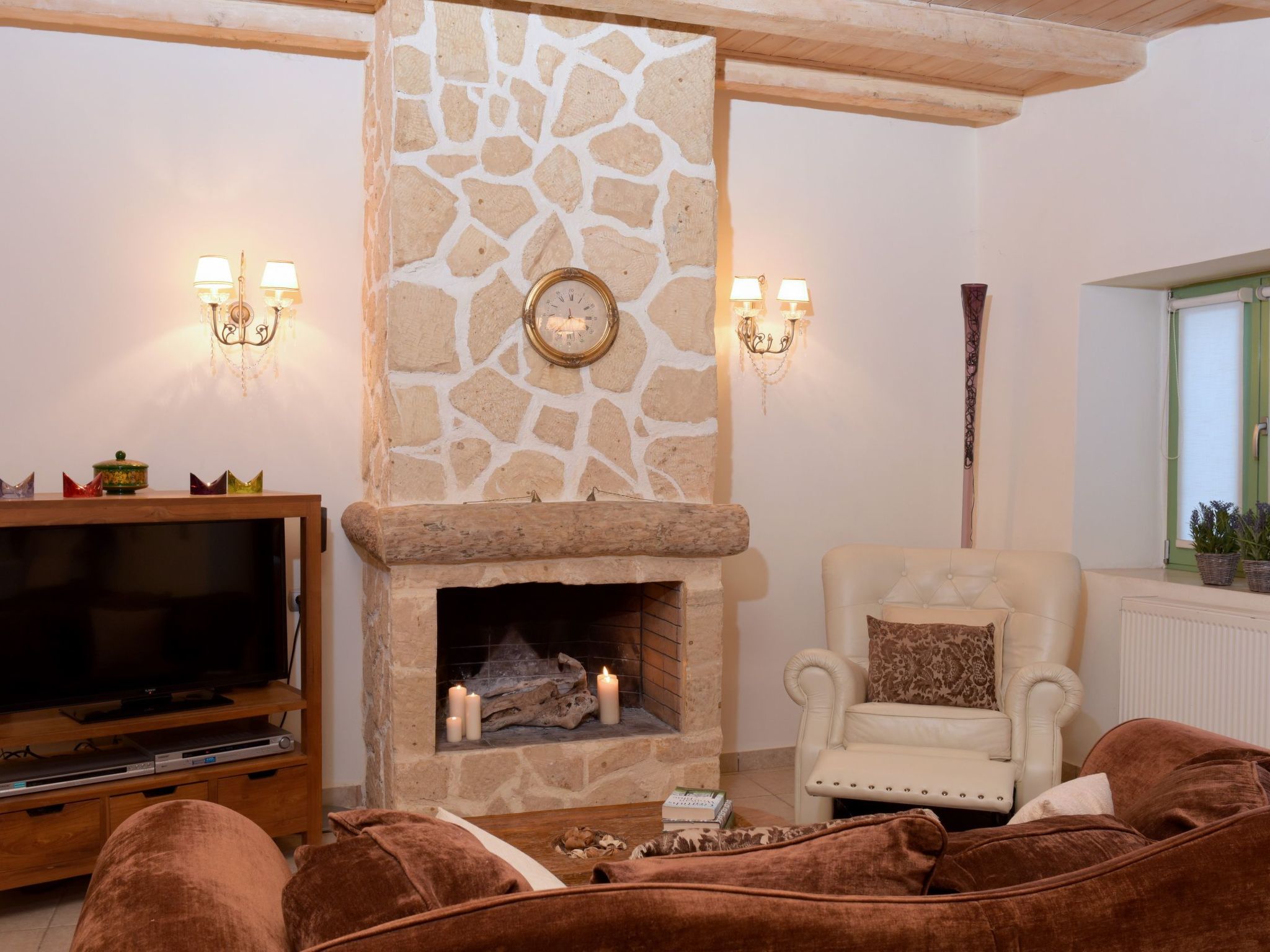 Charmantes Steinhaus in Agios Matheos-Binnen