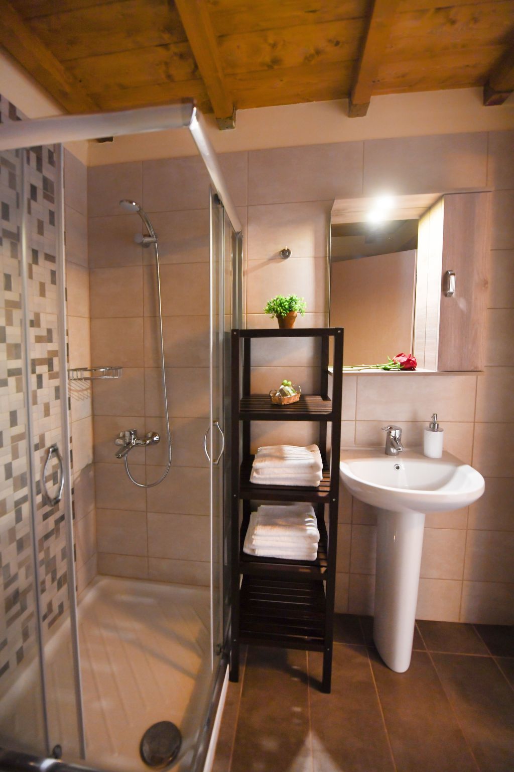 Eine unabhängige, voll ausgestattete Wohnung direkt am Meer.-Image-tags.info