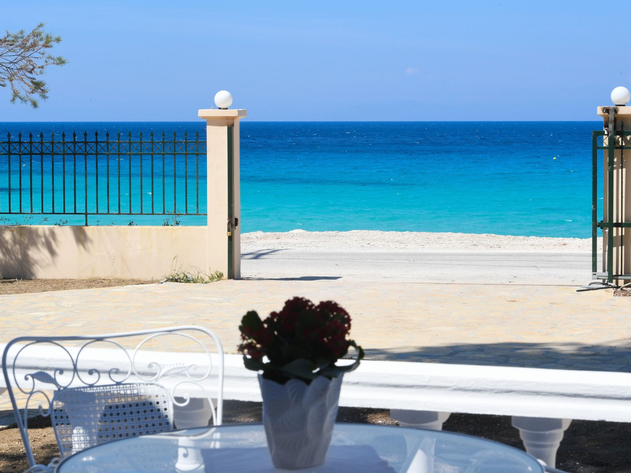 Eine unabhängige, voll ausgestattete Wohnung direkt am Meer.-Image-tags.info