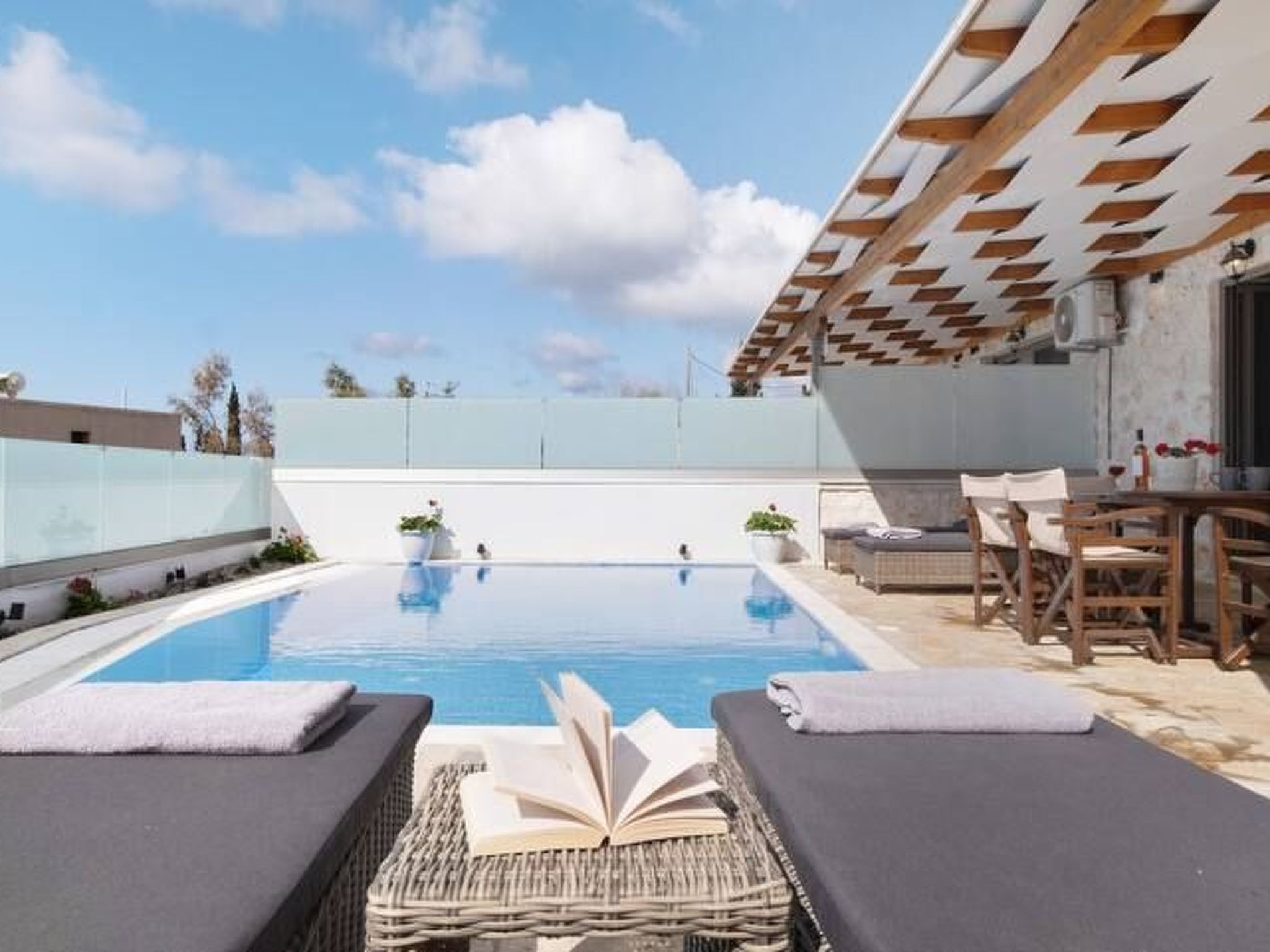 Vakantiehuis met privé zwembad in Aj. Nikitas (Griekenland) voor 4 personen