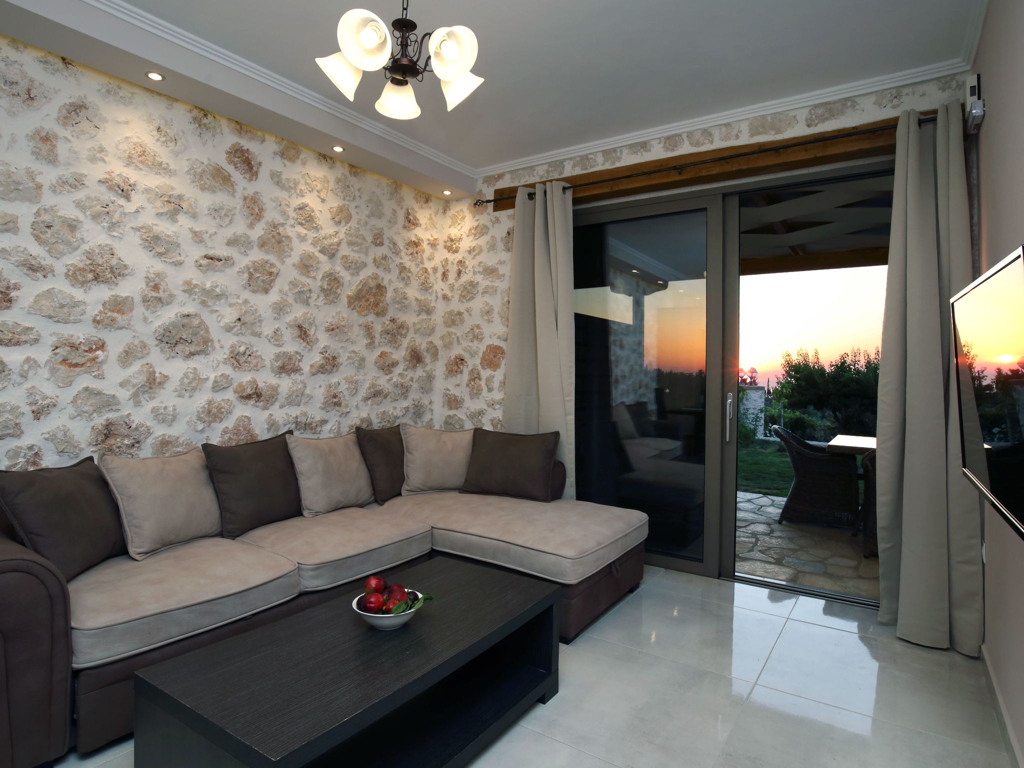 Villa Hrw mit privatem Pool-Image-tags.info