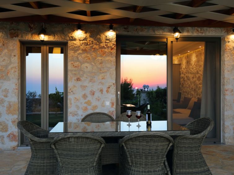 4-persoons appartement met privézwembad in Agios Nikitas in Aj. Nikitas