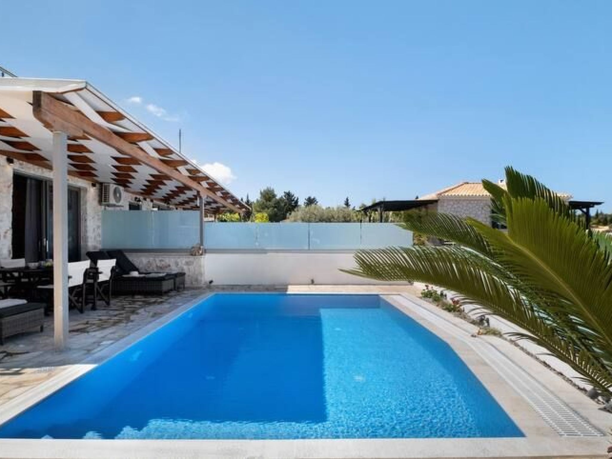 Charmante Villa Irida in der Nähe von Kathisma Mylos Strand-Image-tags.info