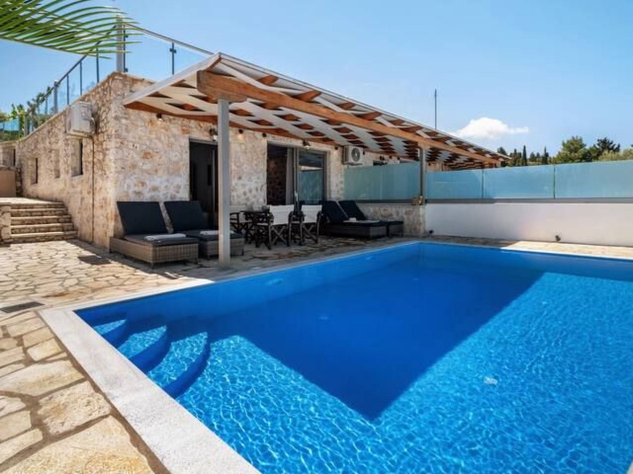 Charmante Villa Irida in der Nähe von Kathisma Mylos Strand-Image-tags.info