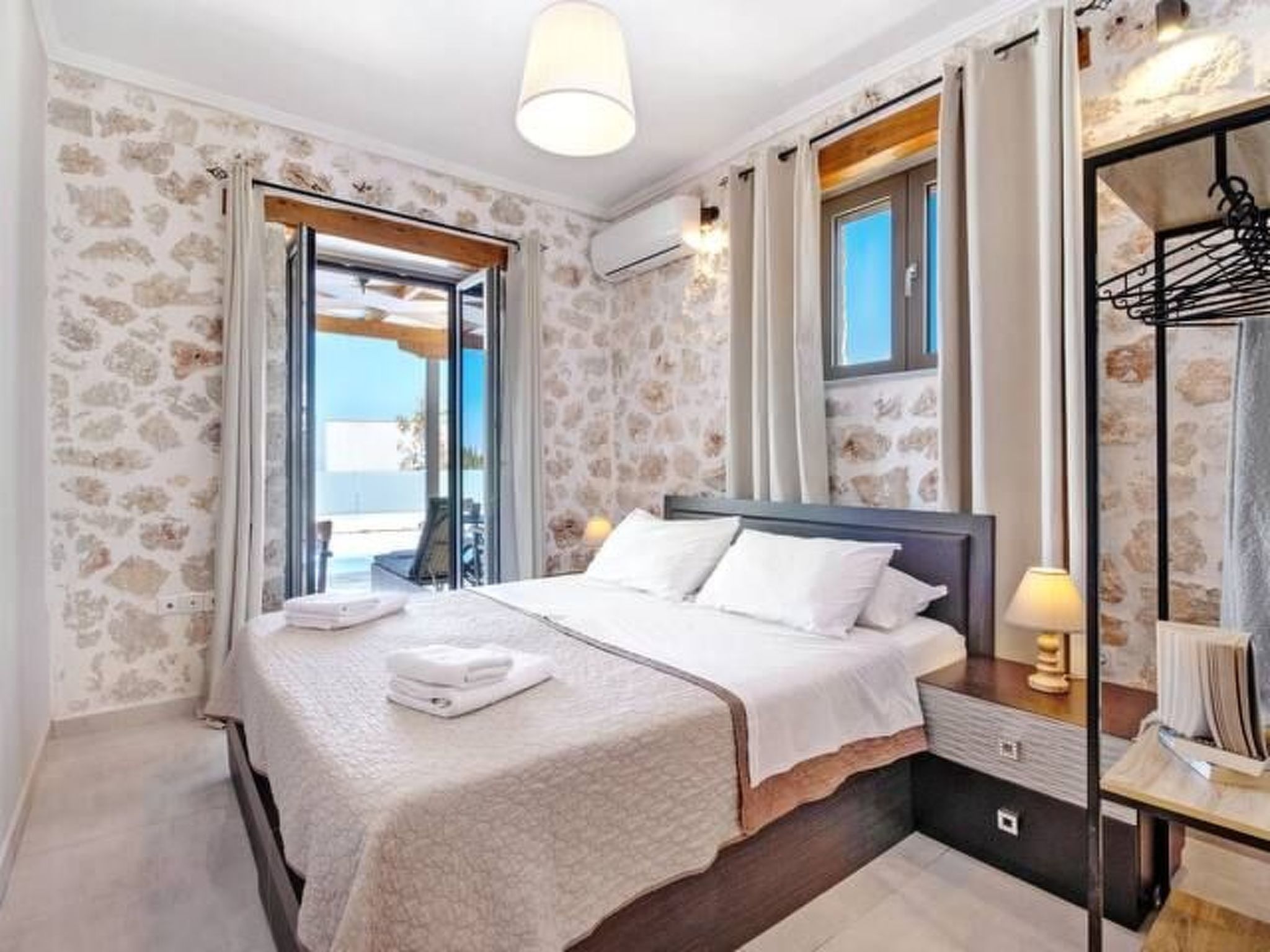 Charmante Villa Irida in der Nähe von Kathisma Mylos Strand-Image-tags.info