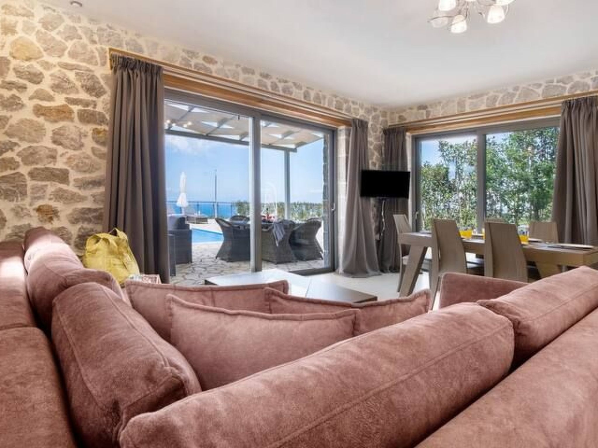 Luxuriöse Steinvilla Angela in der Nähe von Kathisma-Image-tags.info