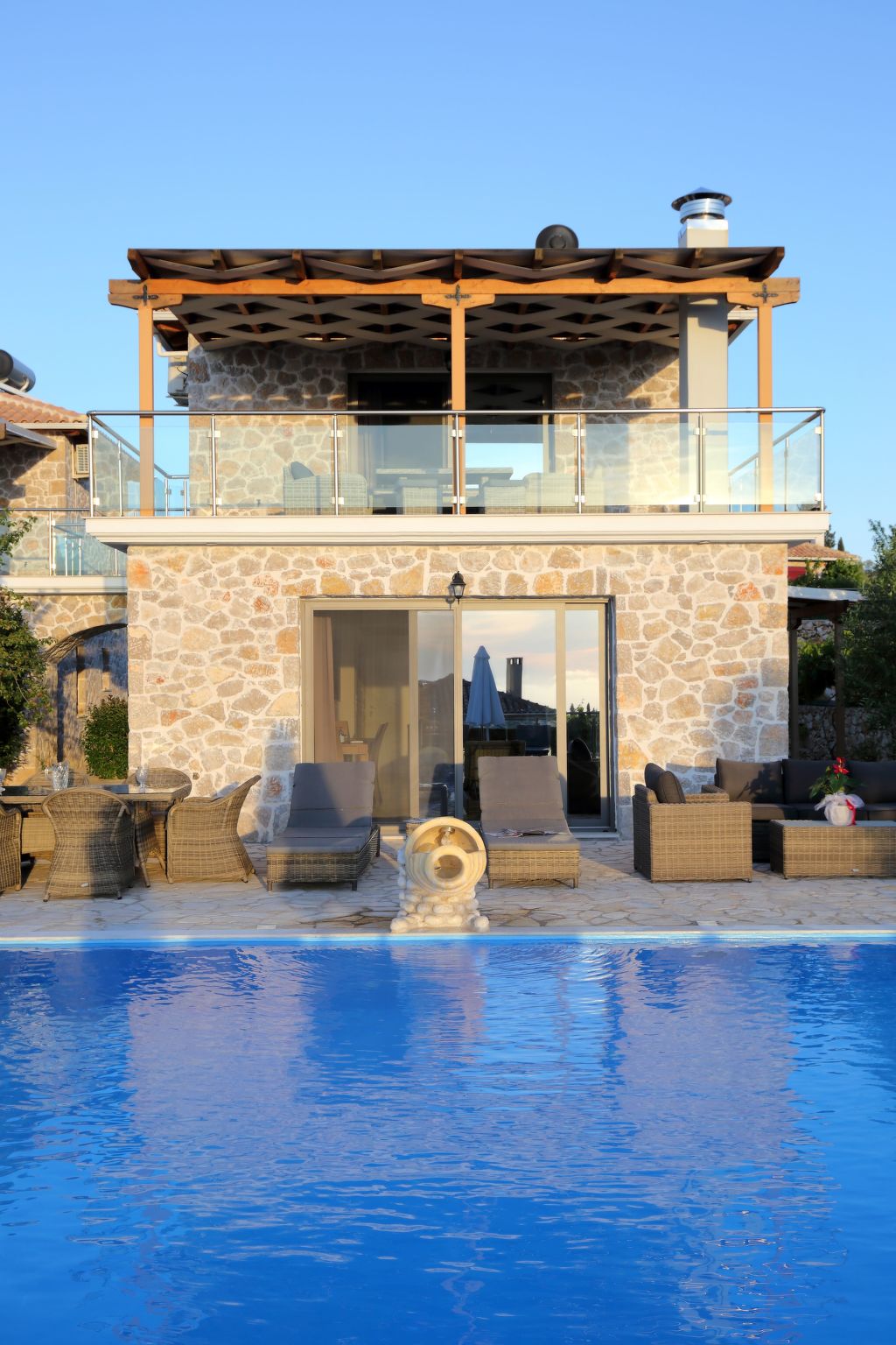 Luxuriöse Steinvilla Angela in der Nähe von Kathisma-Image-tags.info