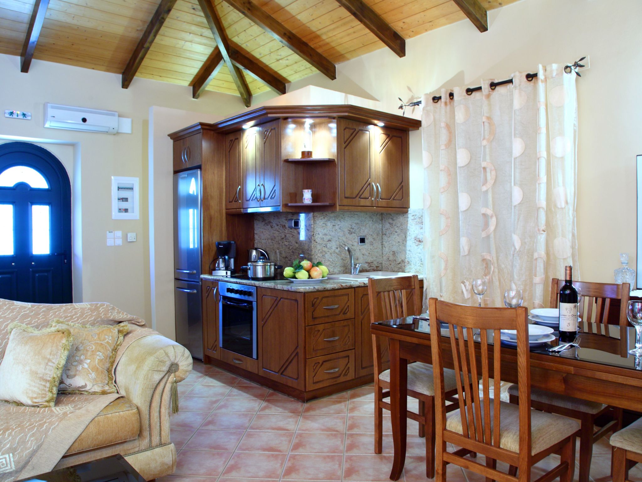 Für 6 Personen und 2 Kinder auf Lefkada-Binnen