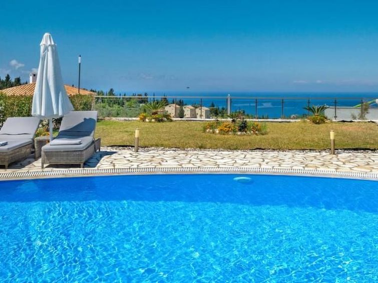 Vrijstaand vakantiehuis met privézwembad in Agios Nikitas · 6 pers. in Aj. Nikitas