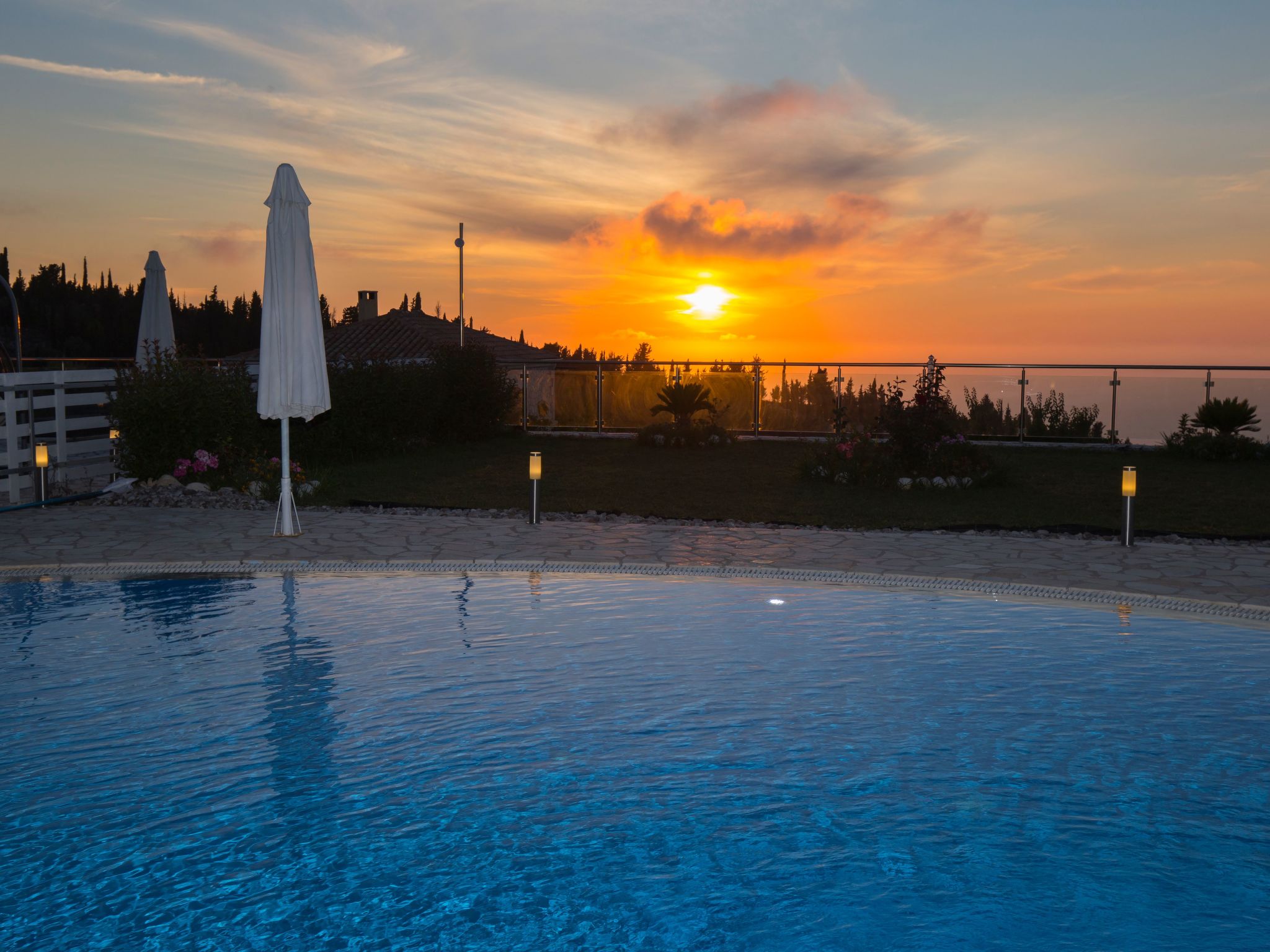 Luxuriöse Steinvilla Emily nahe dem Strand von Mylos-Image-tags.info