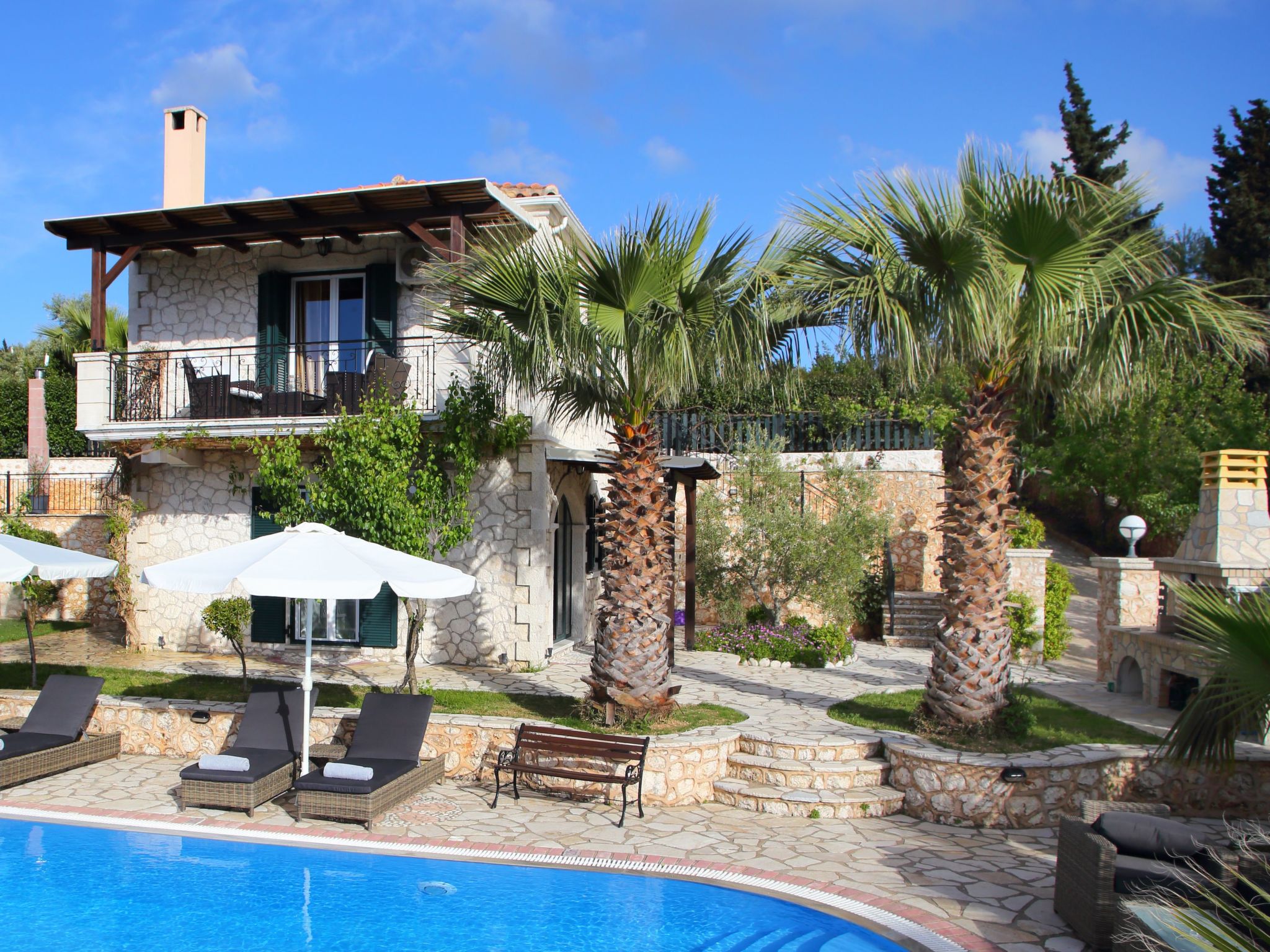 Luxusvillen Thanasis in der Nähe von Kathisma-Image-tags.info