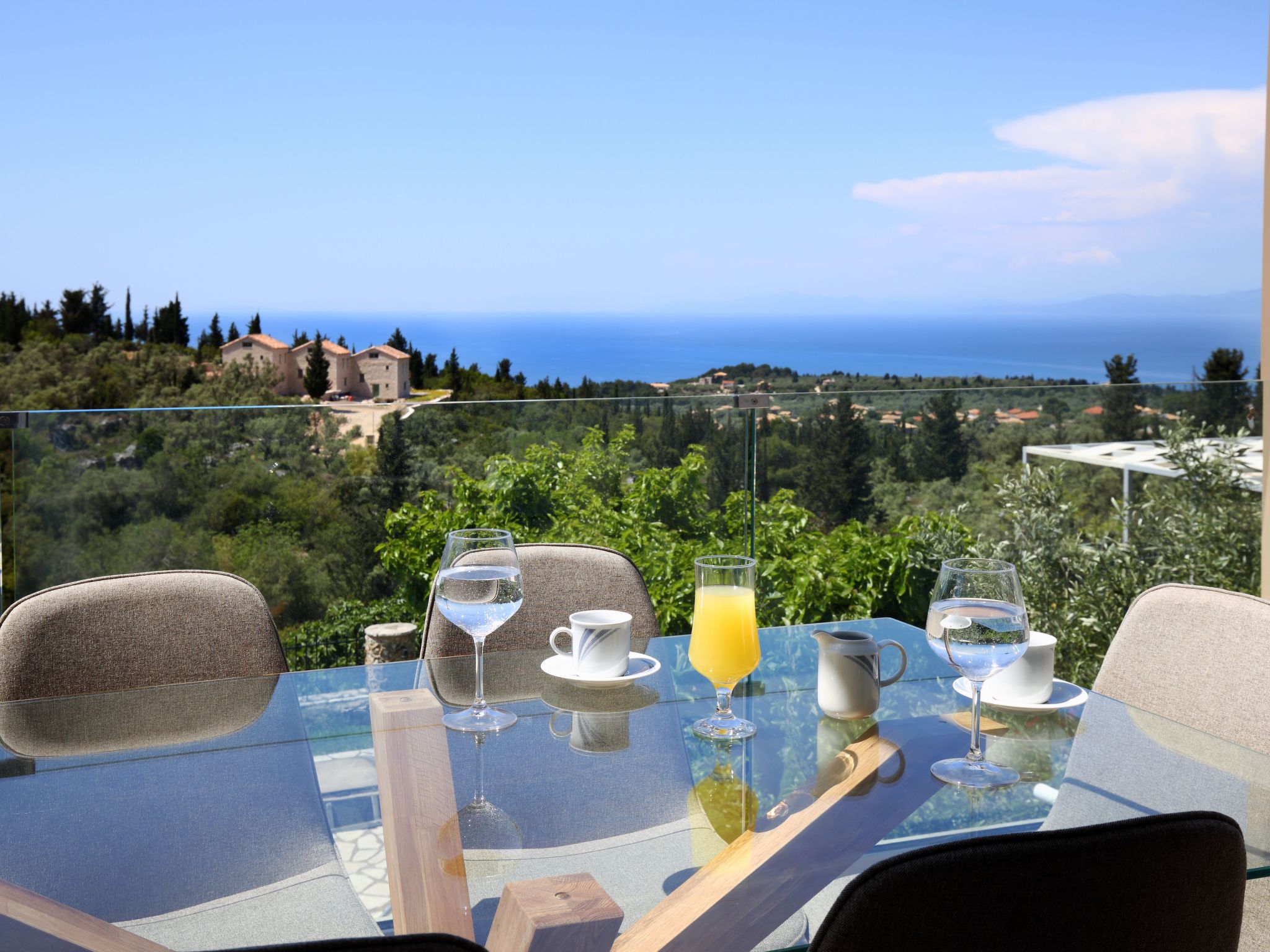 Luxusvillen Thanasis in der Nähe von Kathisma-Image-tags.info