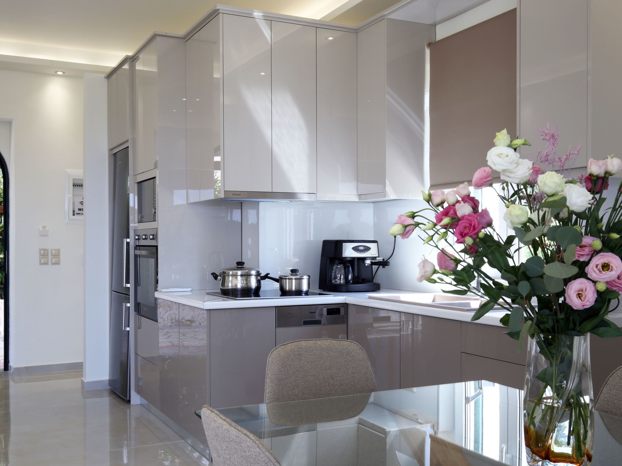 Luxusvillen Thanasis in der Nähe von Kathisma-Image-tags.info