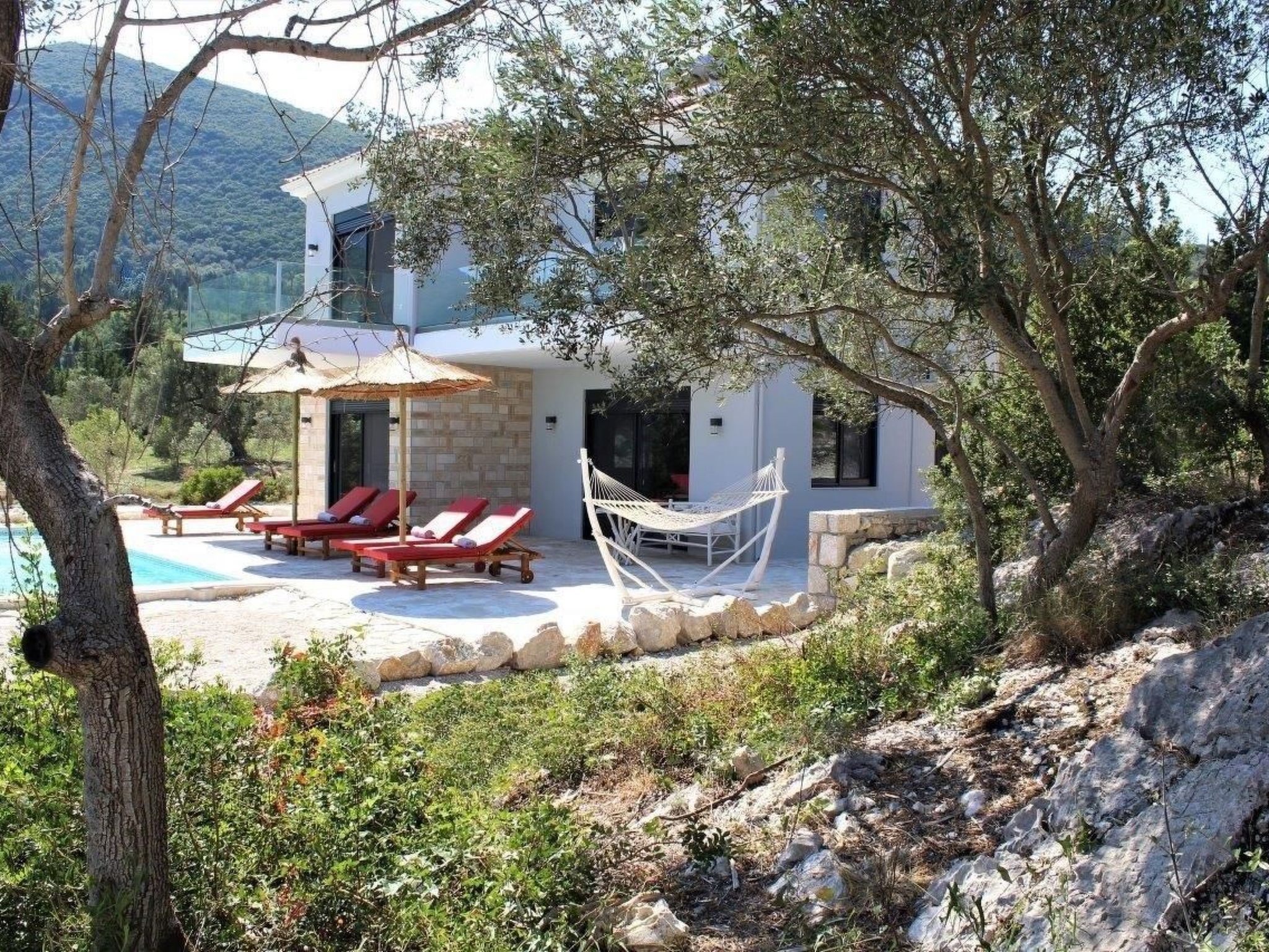 Ferienvilla "Maura" mit Infinity-Pool-Buiten