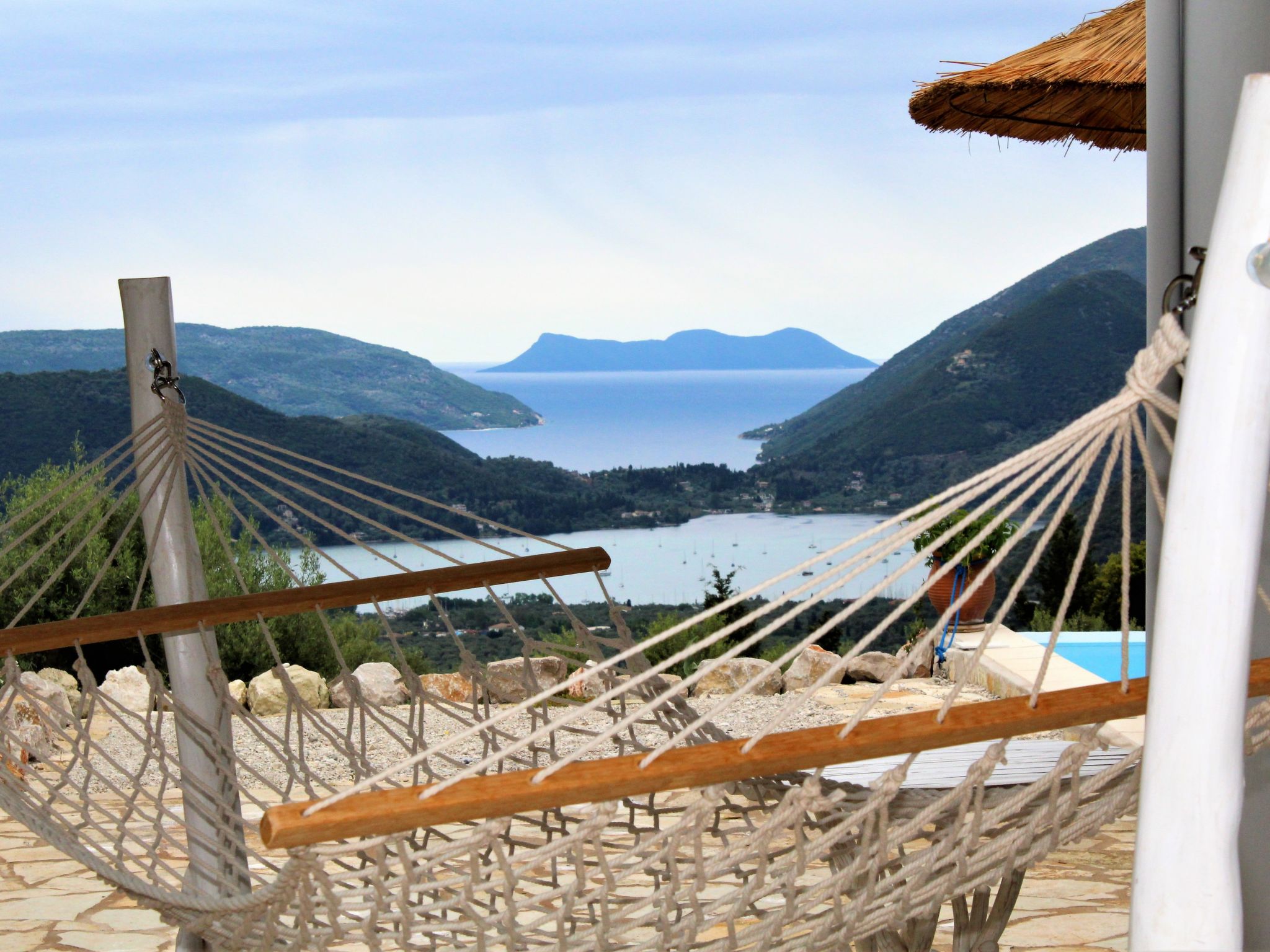 Ferienvilla "Maura" mit Infinity-Pool-Buiten